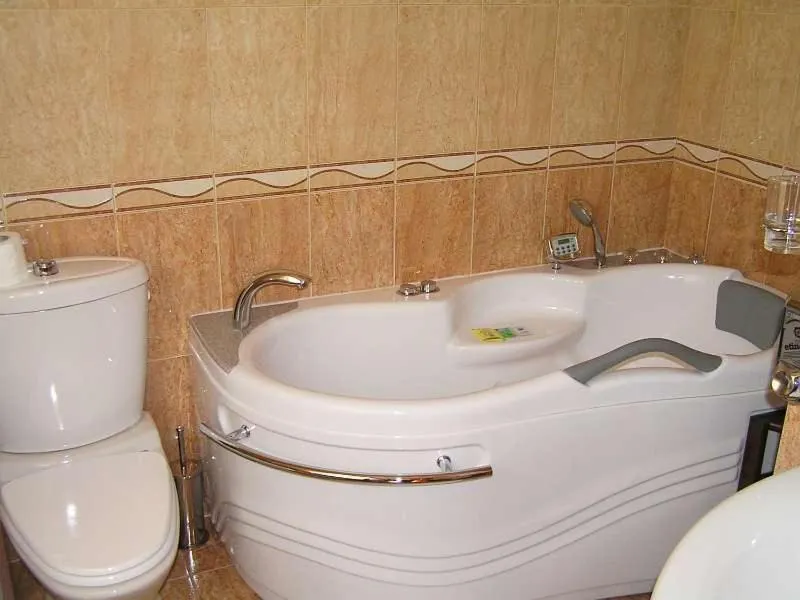 Bathroom in Hotel Royal