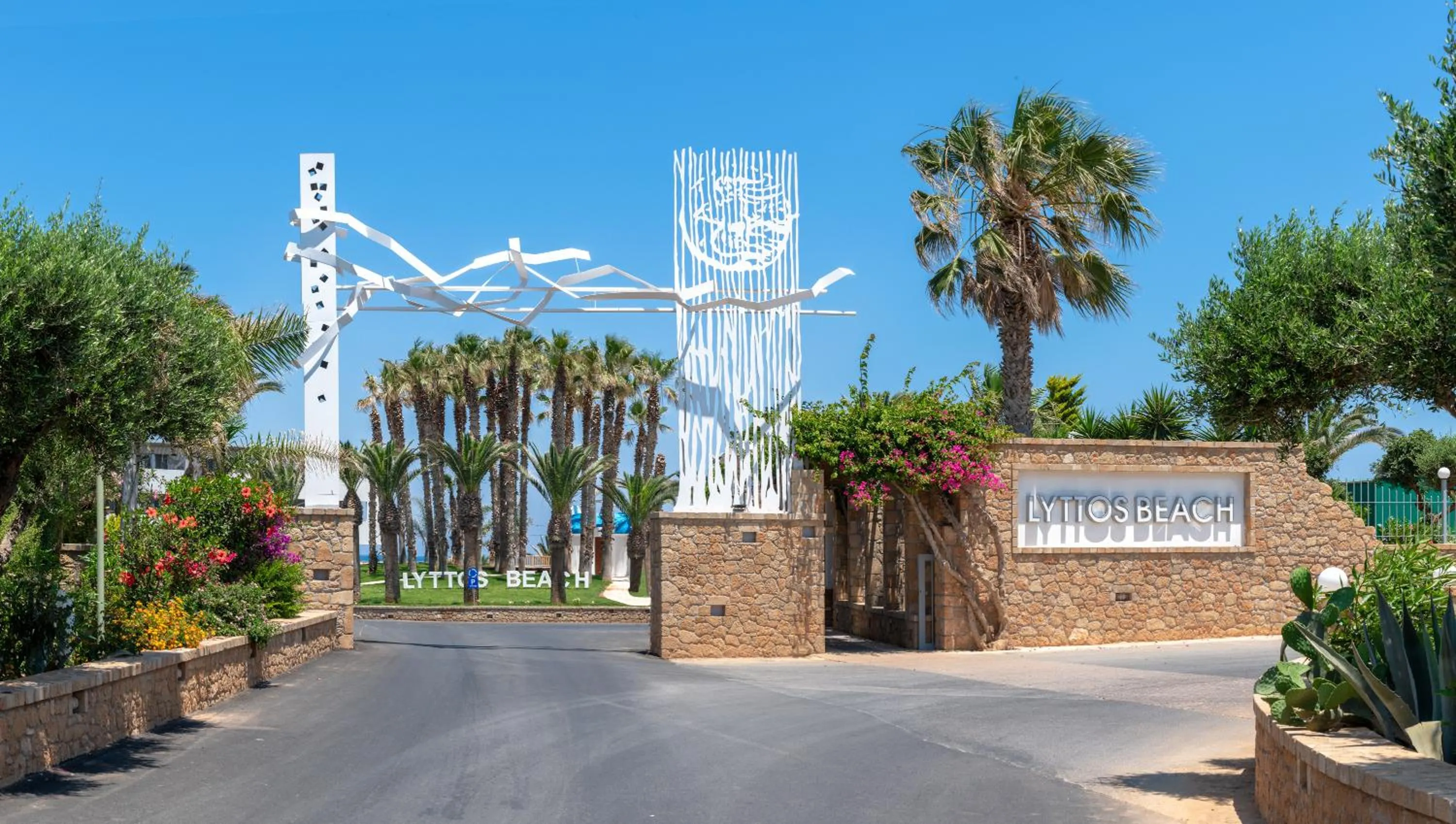 Facade/entrance in Lyttos Beach