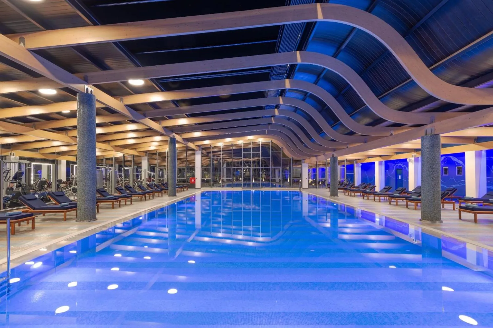 Swimming pool in Lyttos Beach