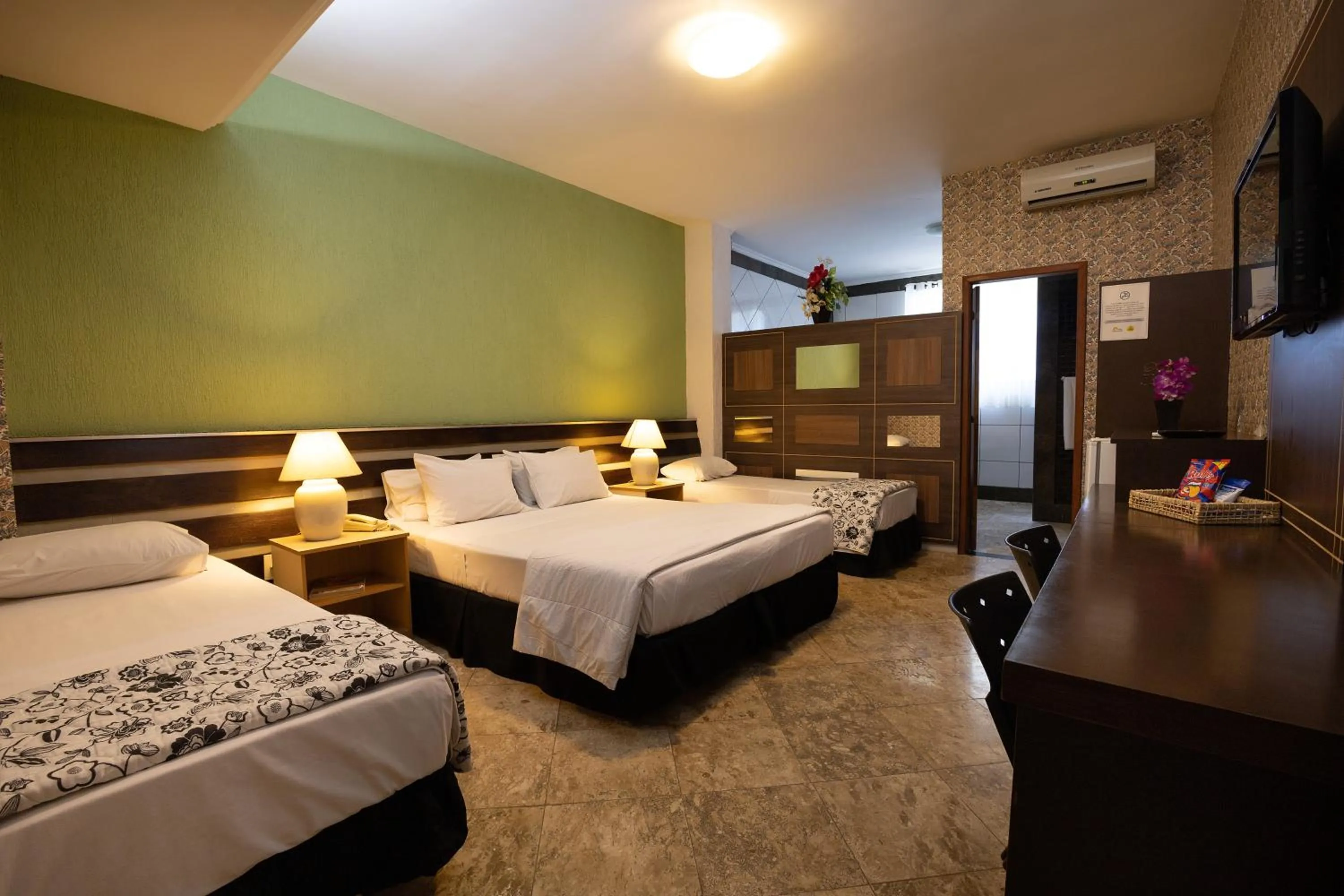 Bed in Hotel Green Hill