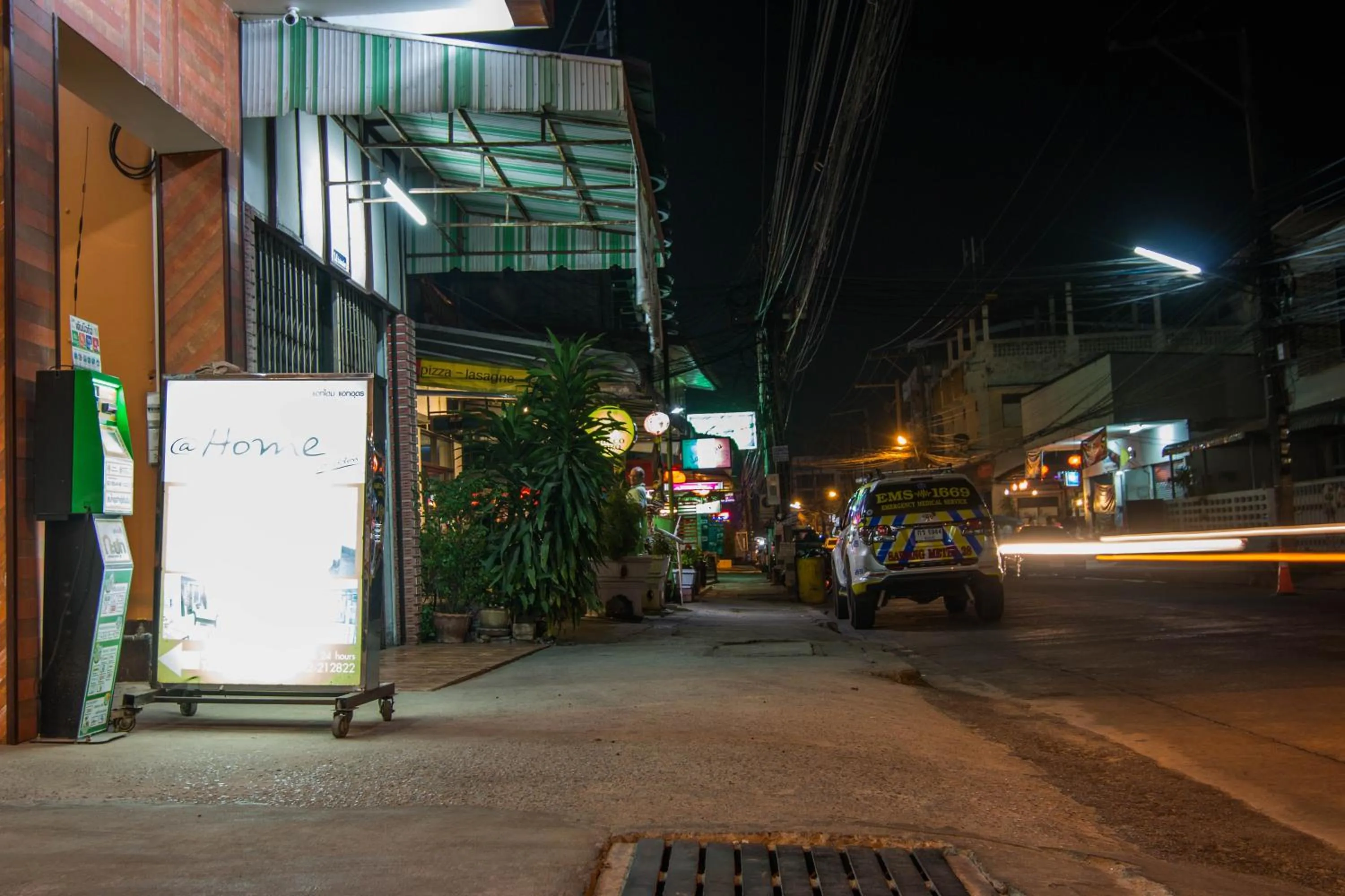 Area and facilities in At Home at Udon