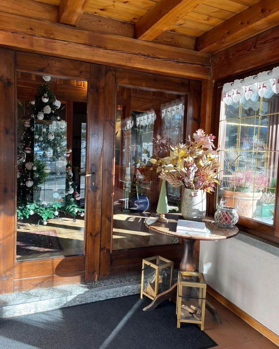 Hotel Coeur Du Village