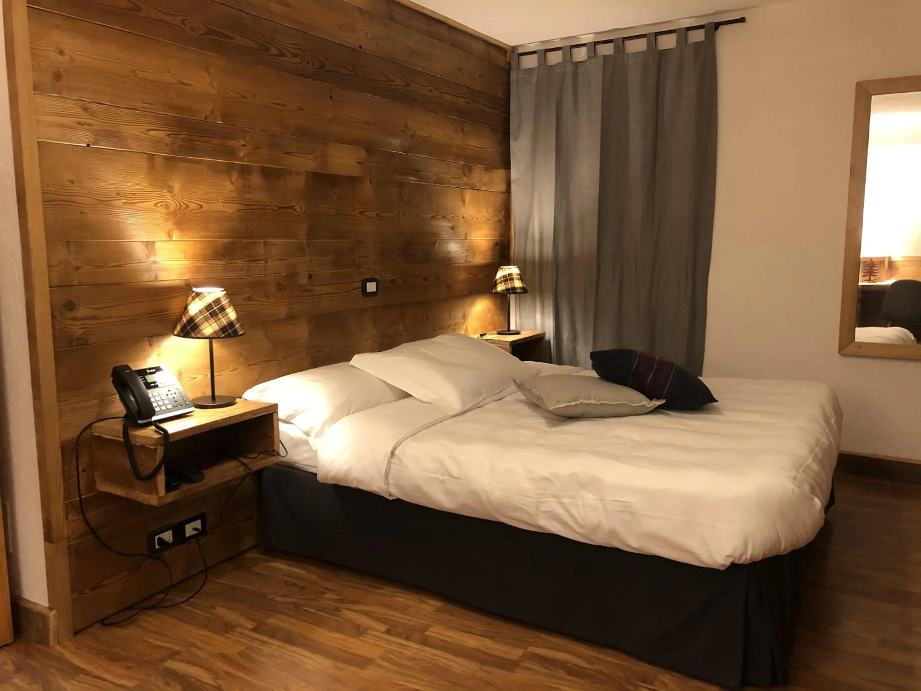 Bed in Hotel Coeur Du Village