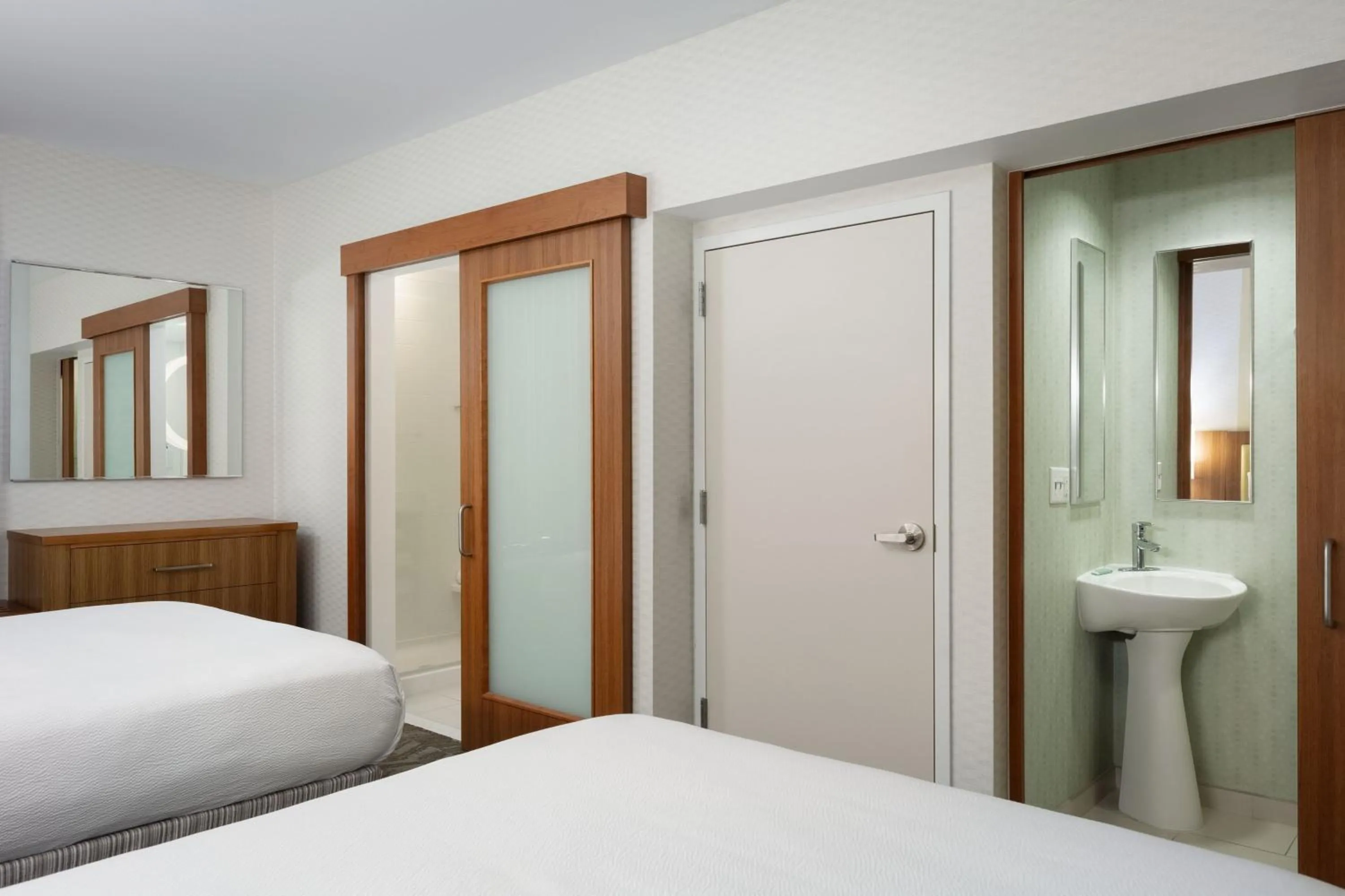 Bathroom, Bed in SpringHill Suites by Marriott Grand Junction Downtown/Historic Main Street