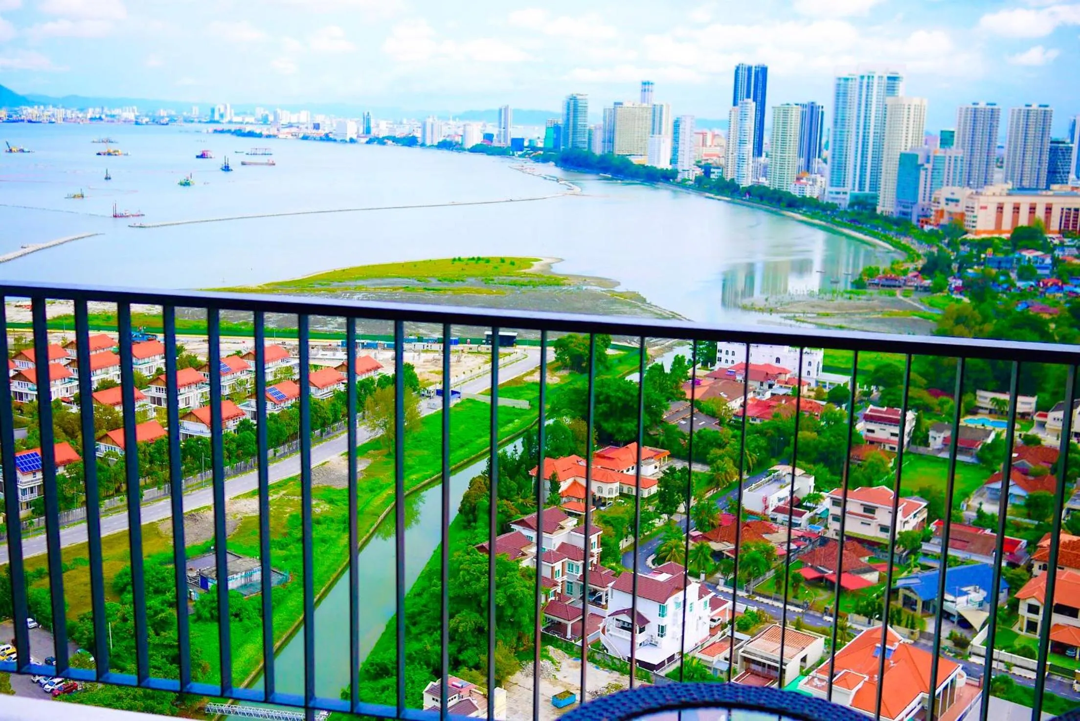 Balcony/Terrace in The Landmark by Katana