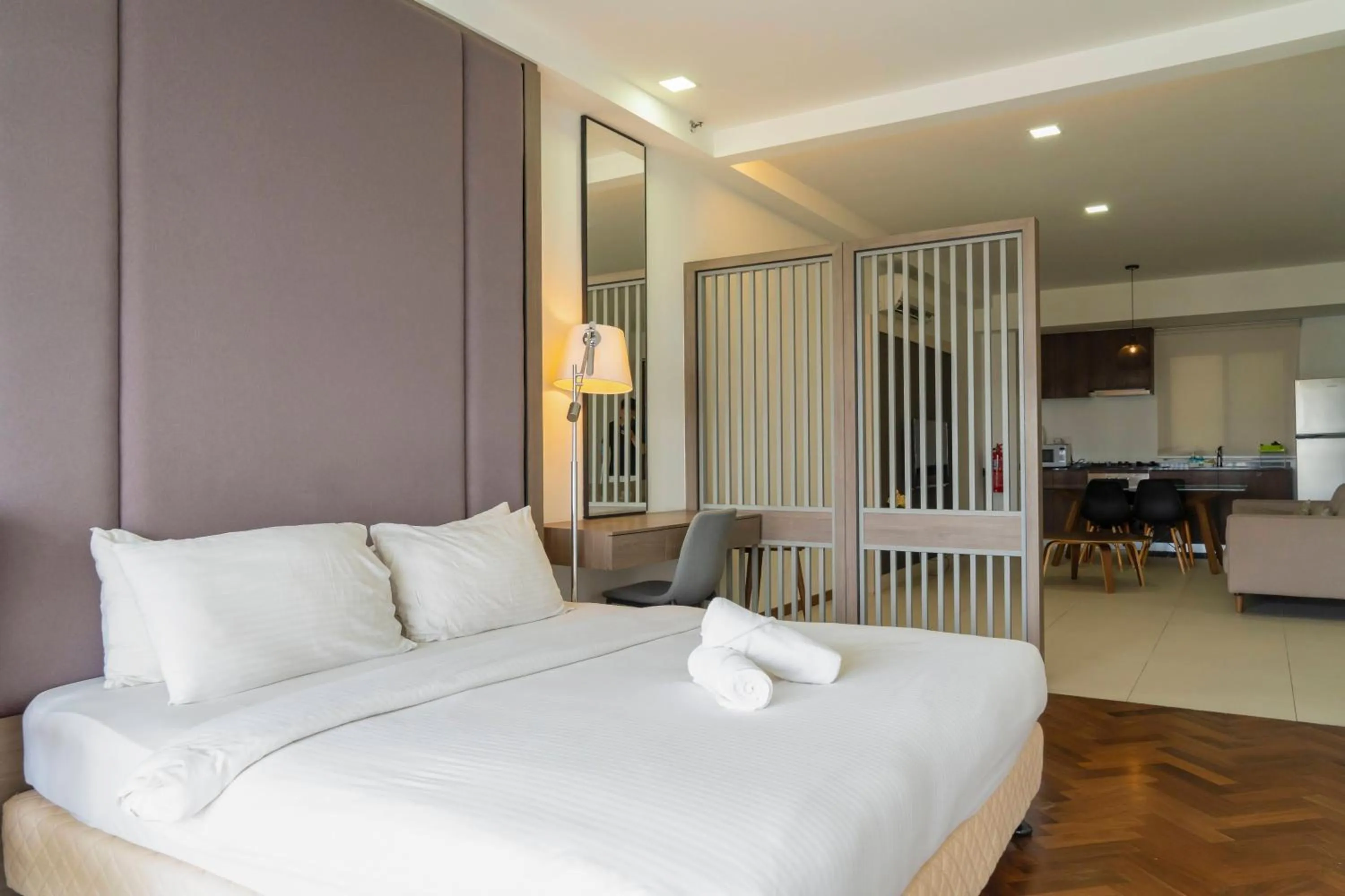 Bed in The Landmark by Katana