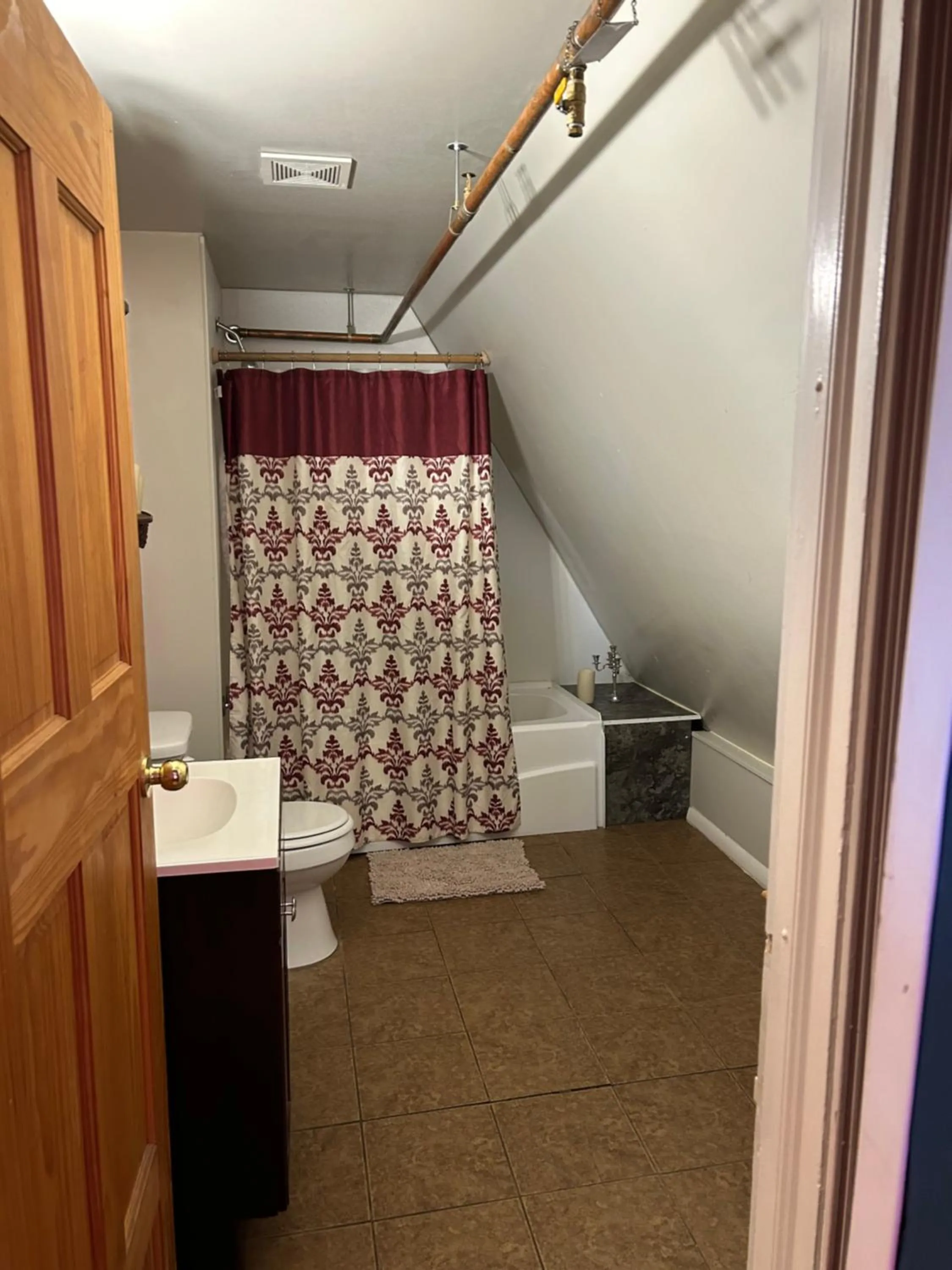 Deluxe Double Room - single occupancy in Henderson Castle Inn