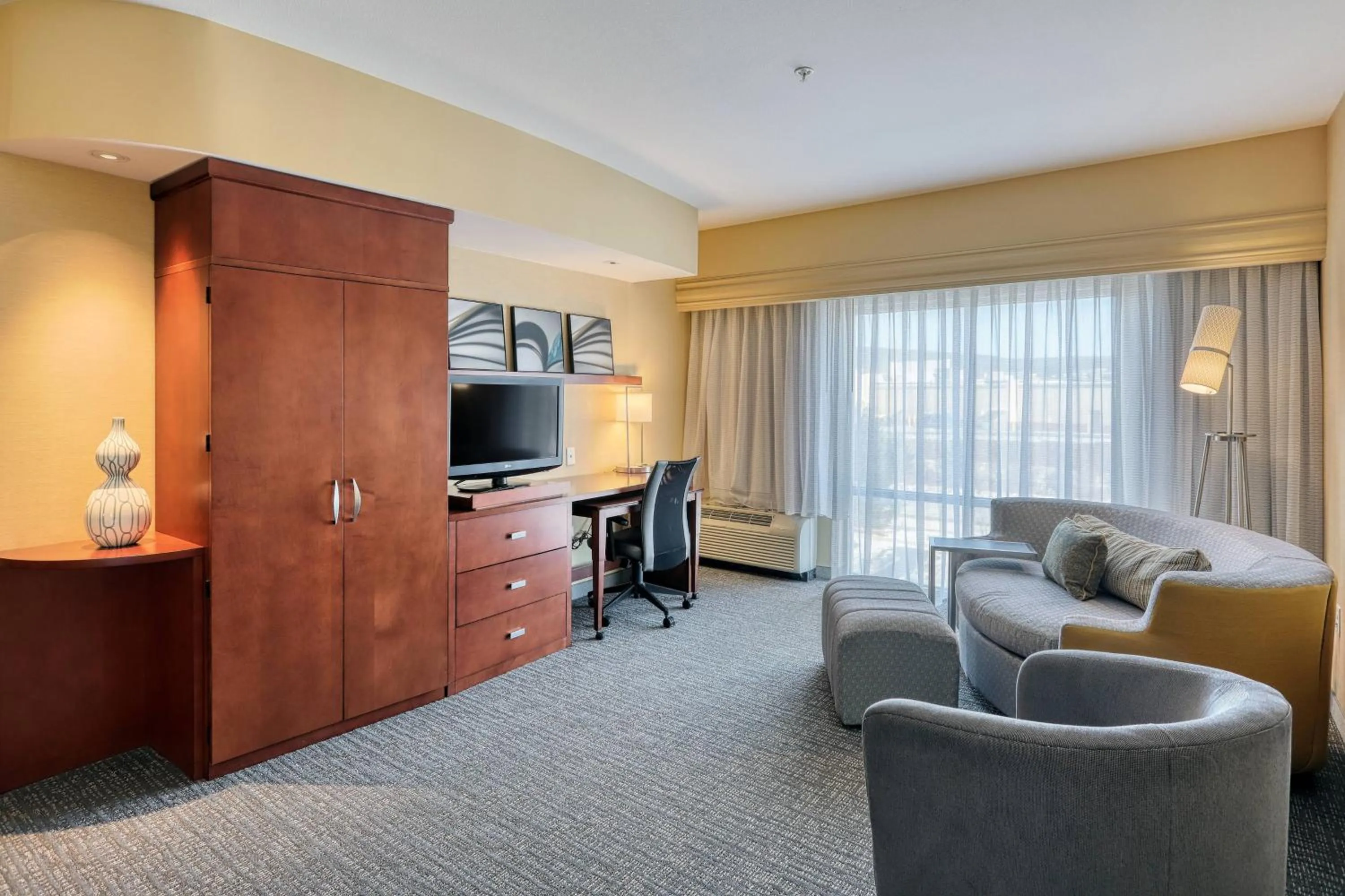 Photo of the whole room in Courtyard by Marriott York