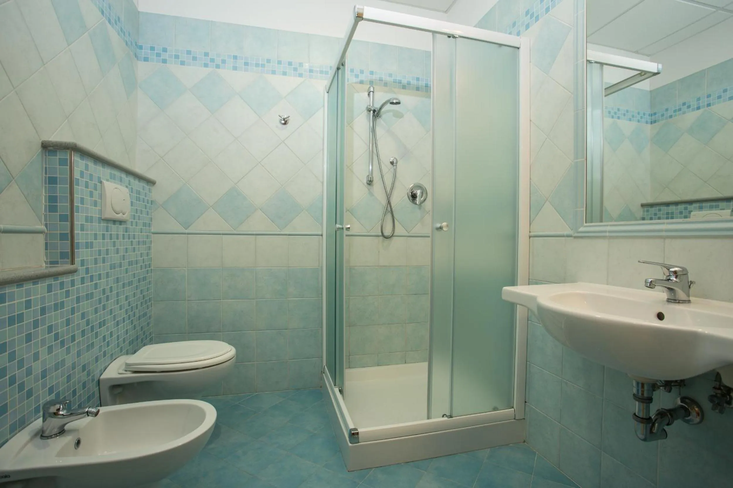 Shower in Albergo Ristorante Pozzi