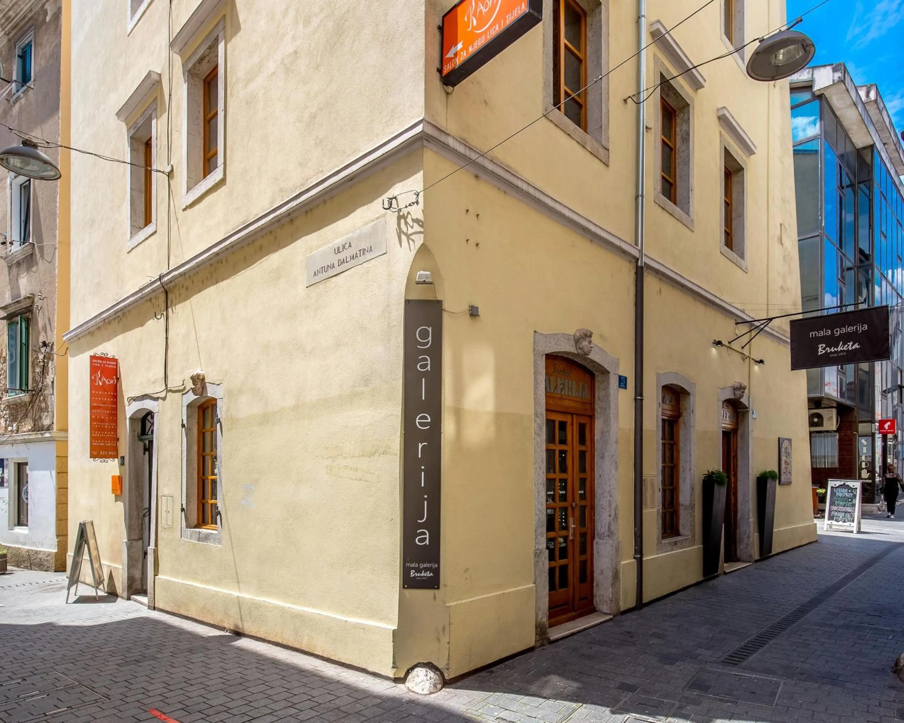 Property building in Rijeka Apartments TERRA I & II in the Old Town
