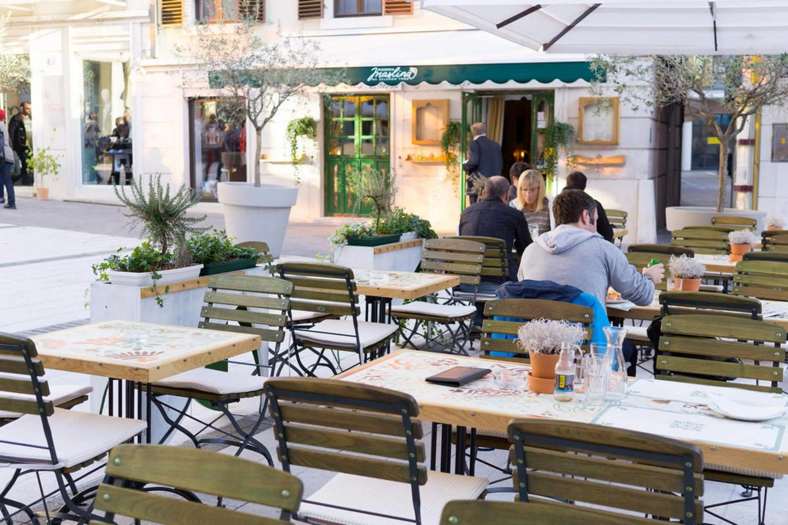 Restaurant/places to eat in Rijeka Apartments TERRA I & II in the Old Town
