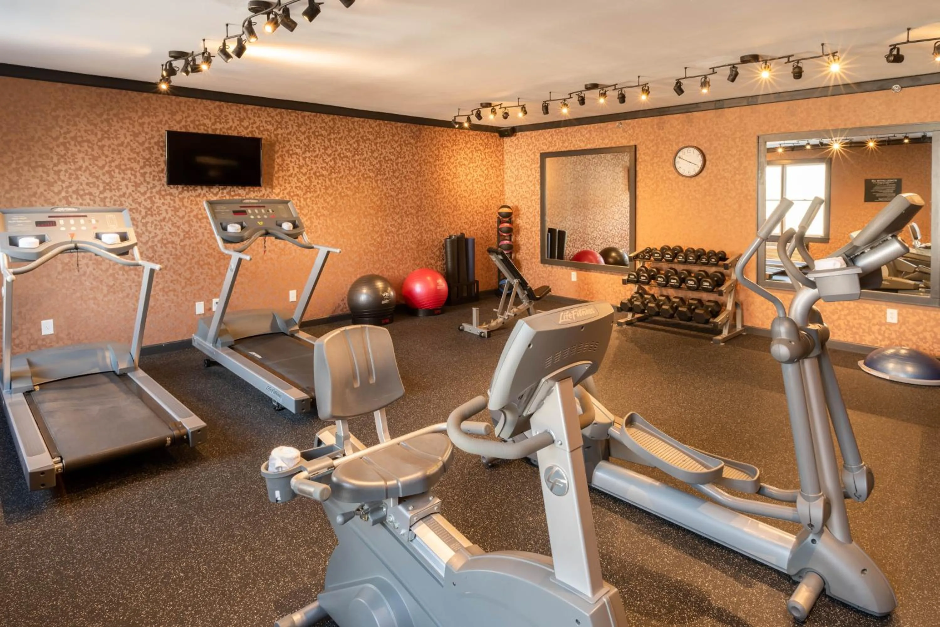 Fitness centre/facilities in The Craftsman Inn & Suites