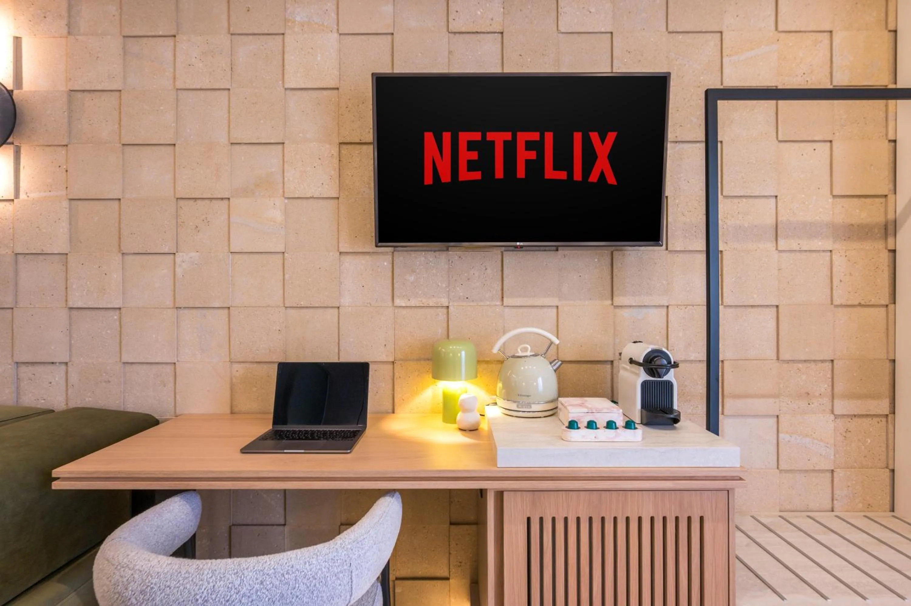 TV and multimedia in Agave Suites