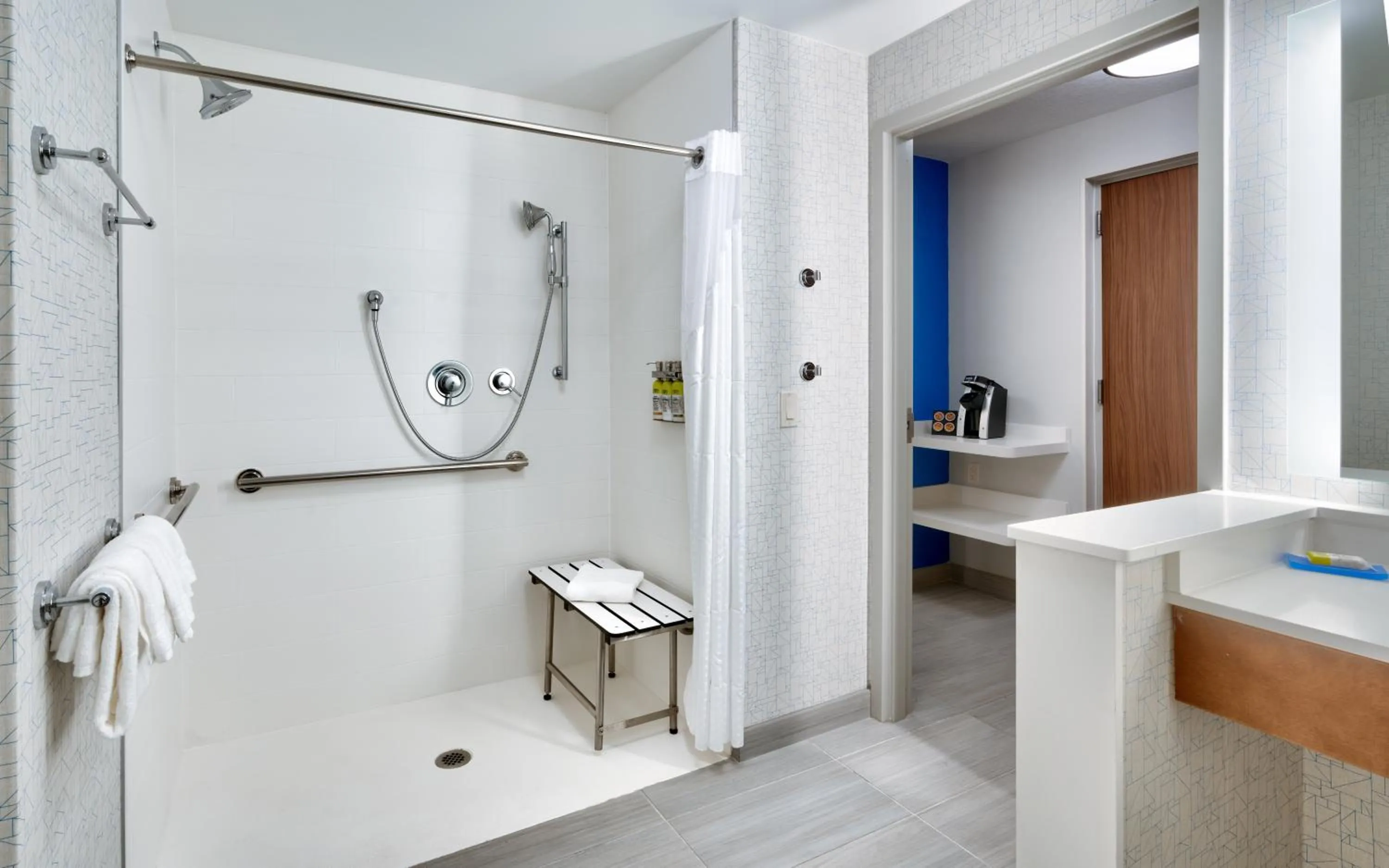 Bathroom in Holiday Inn Express & Suites - Gainesville I-75 by IHG