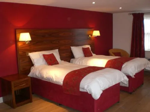 Bed in Black Swan Inn