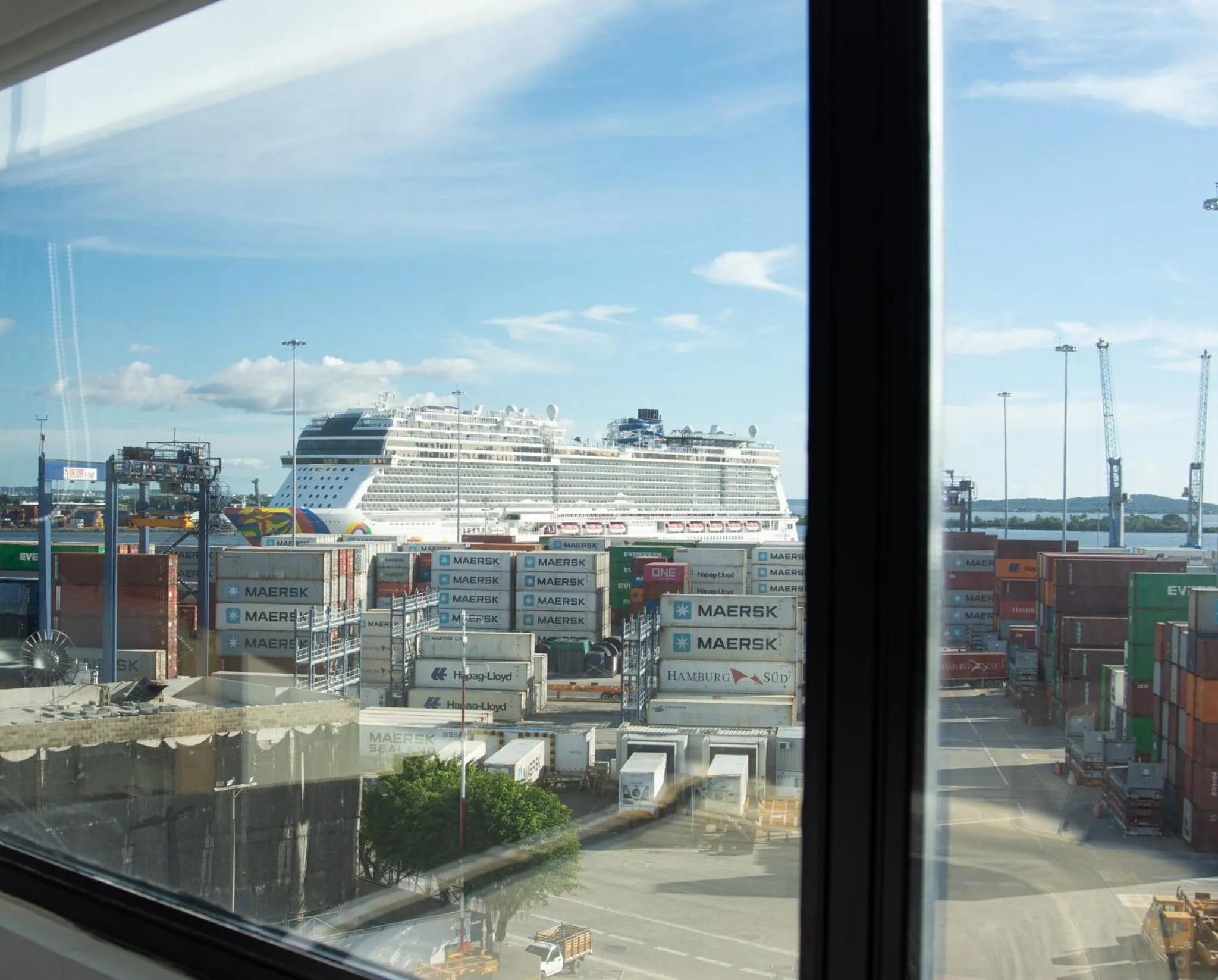 Property building in Holiday Inn Express Cartagena Manga by IHG