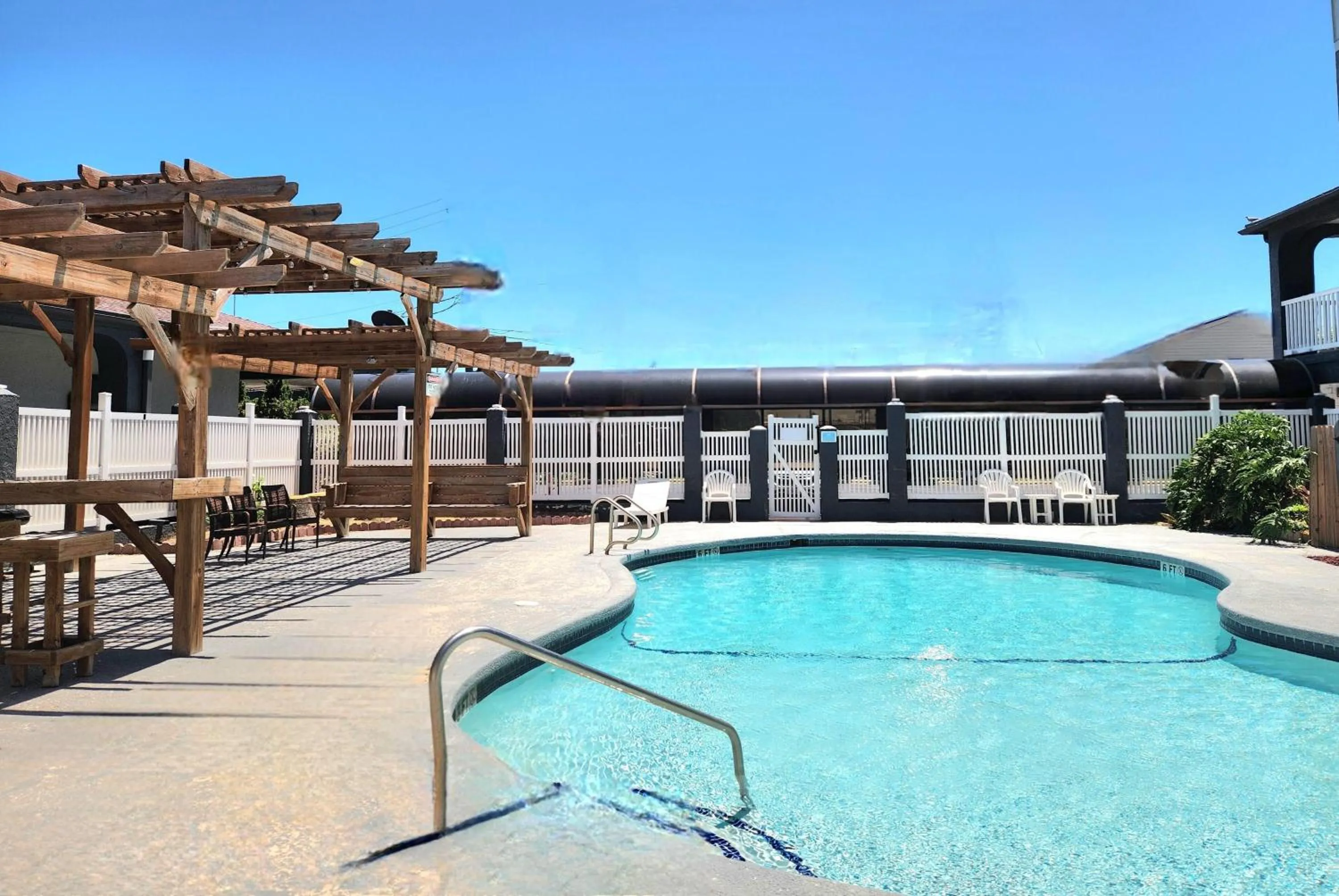 Pool view in Days Inn by Wyndham Portland/Corpus Christi