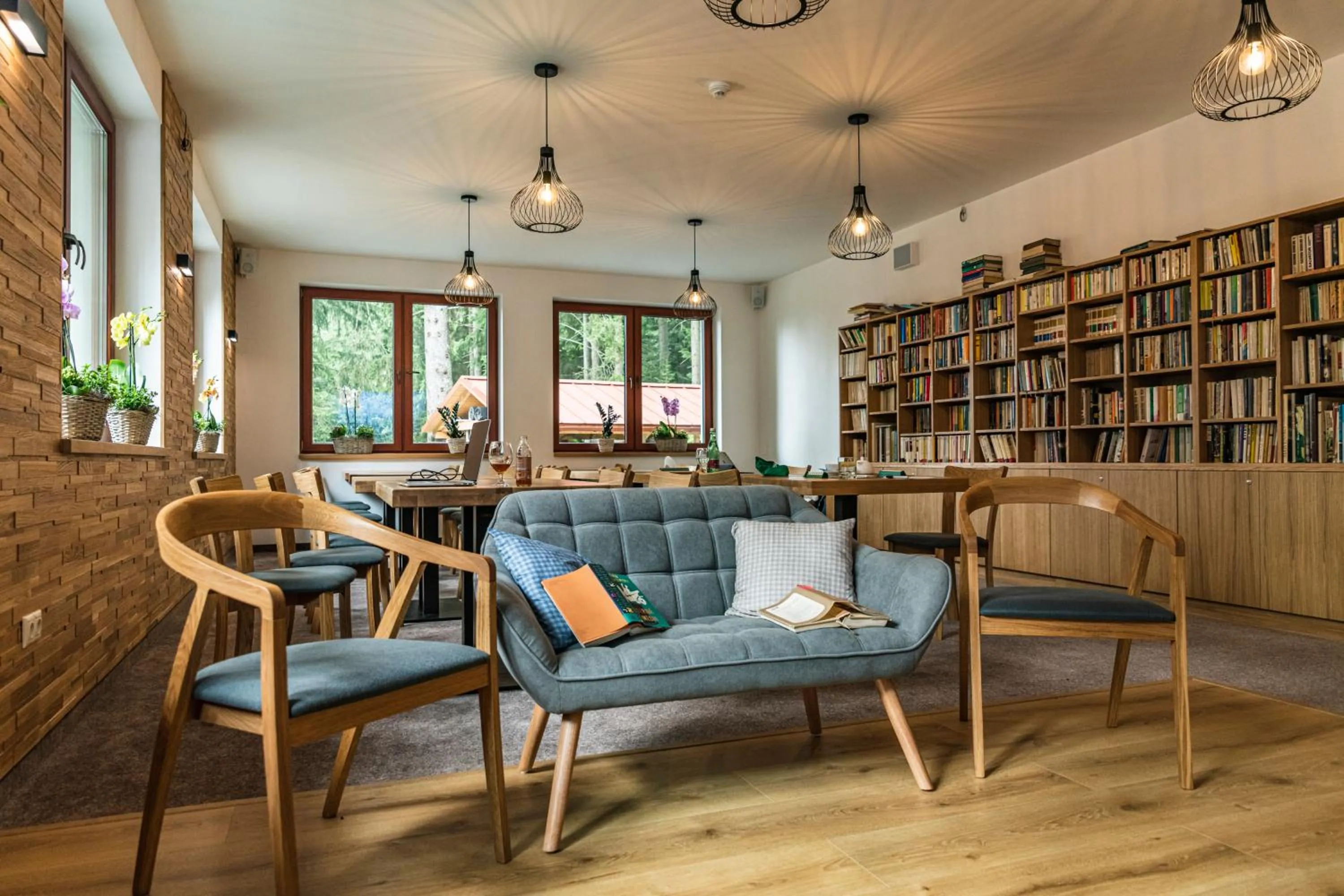 Communal lounge/ TV room in Hotel Jasná