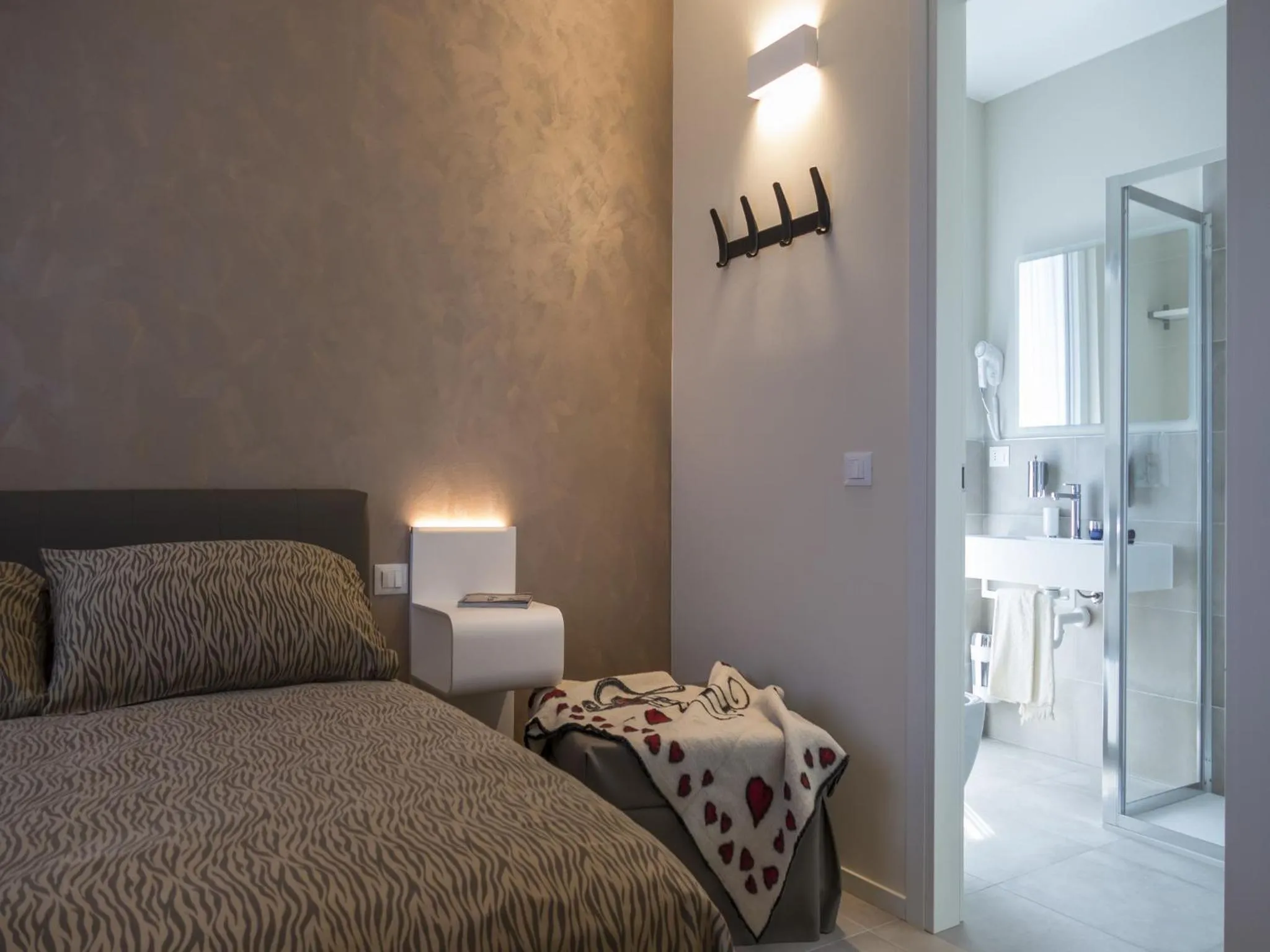 Bedroom, Bed in Hotel Buena Onda