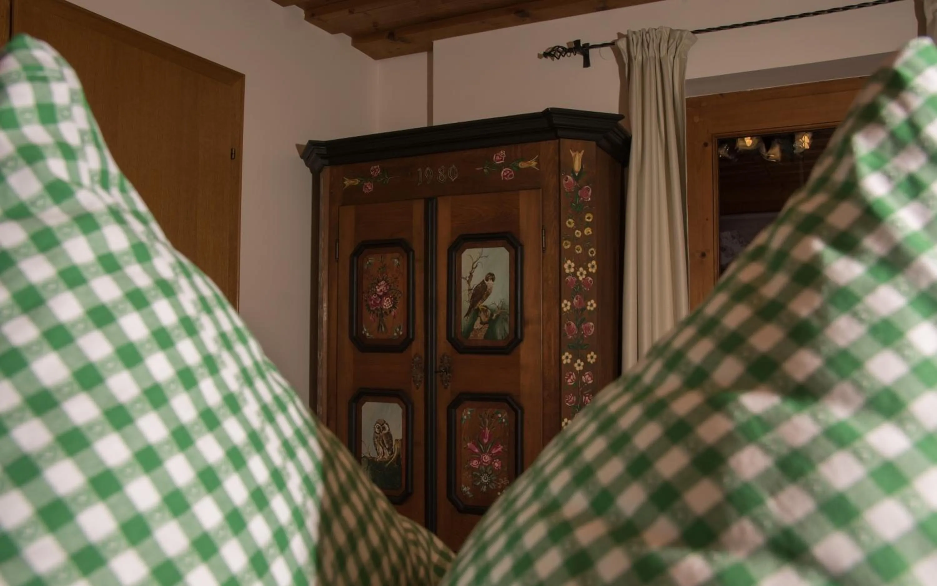 Bed in Landhaus Alpenjuwel