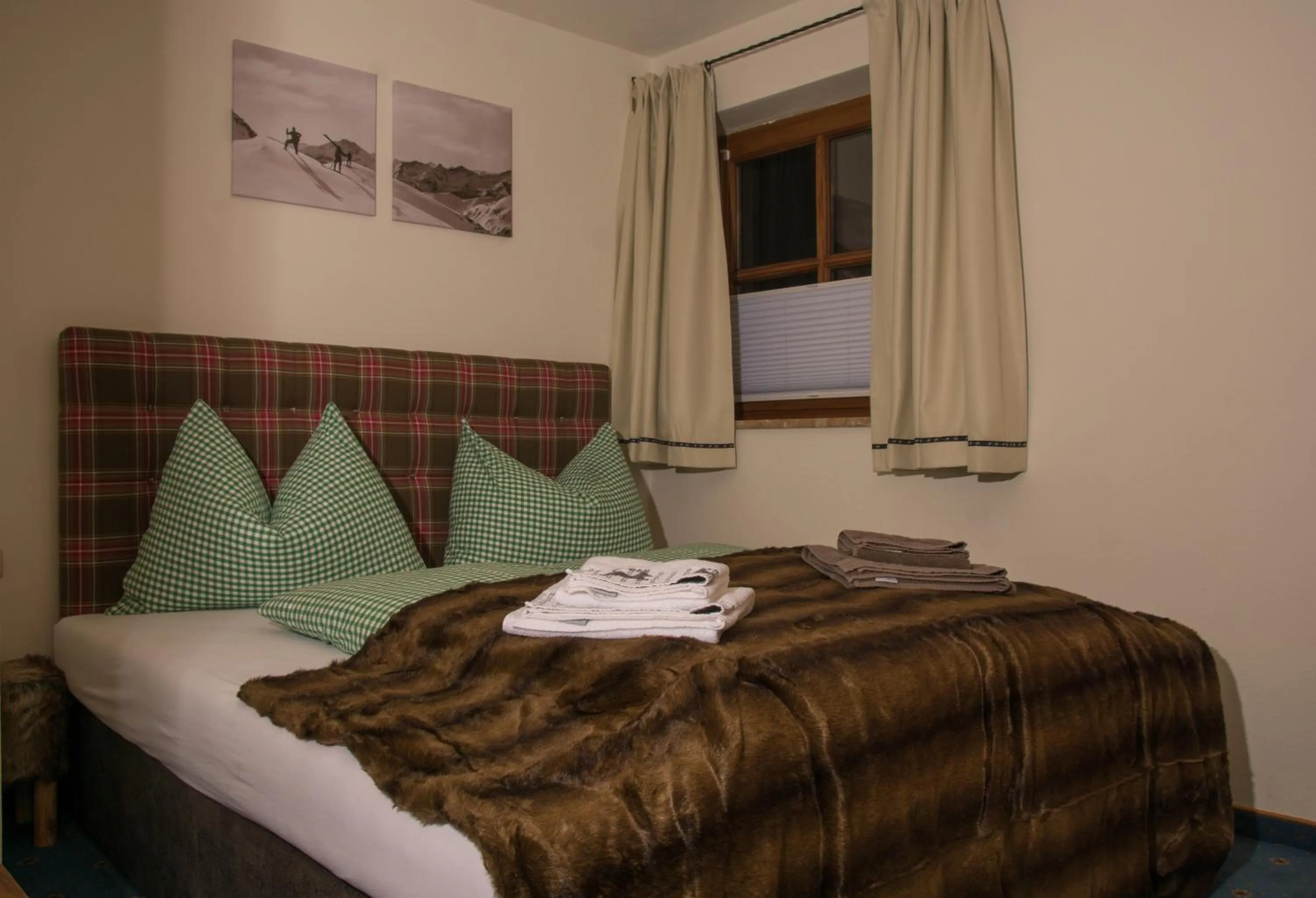 Bed in Landhaus Alpenjuwel