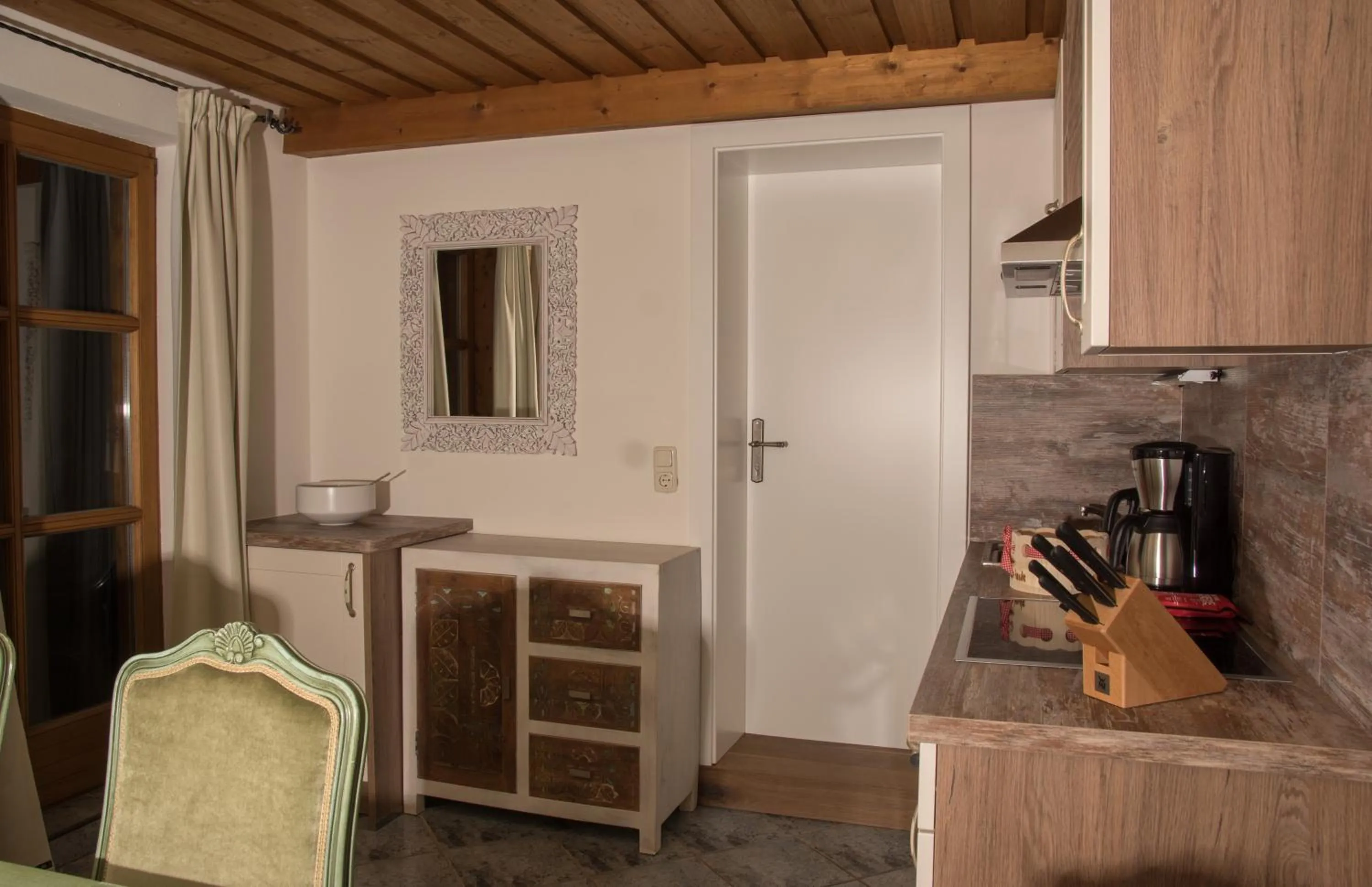 Kitchen or kitchenette in Landhaus Alpenjuwel