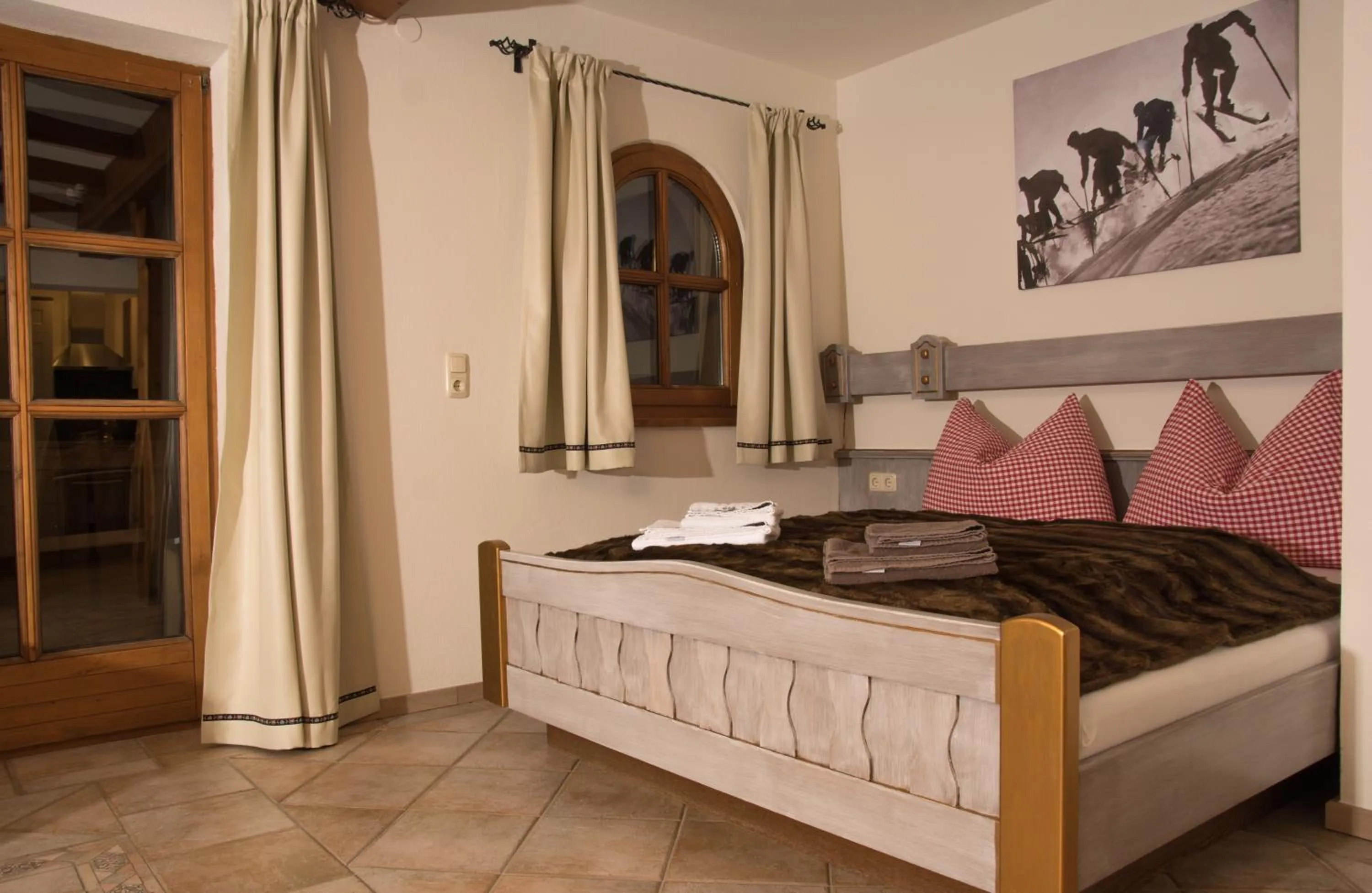 Bed in Landhaus Alpenjuwel