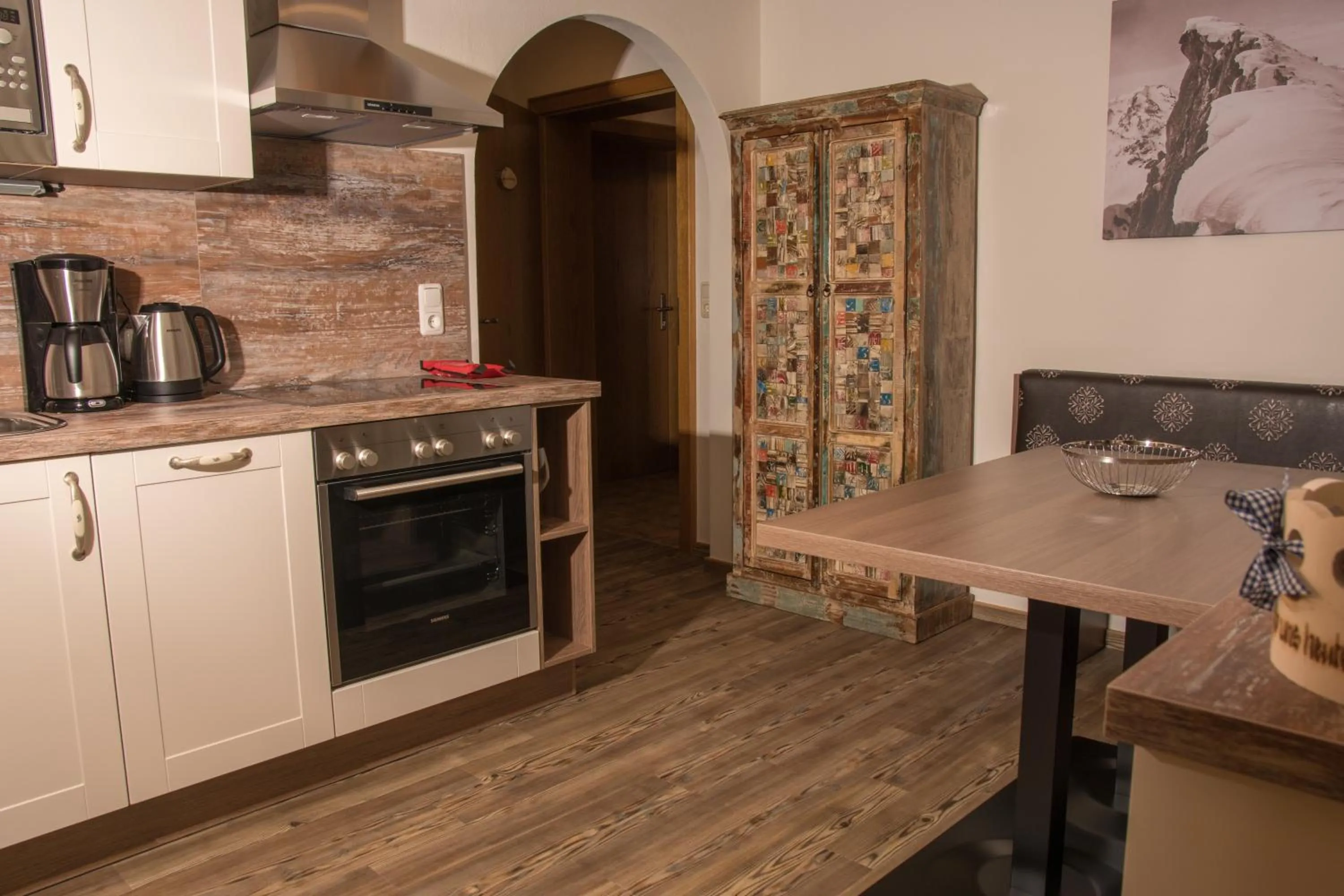 Kitchen or kitchenette in Landhaus Alpenjuwel