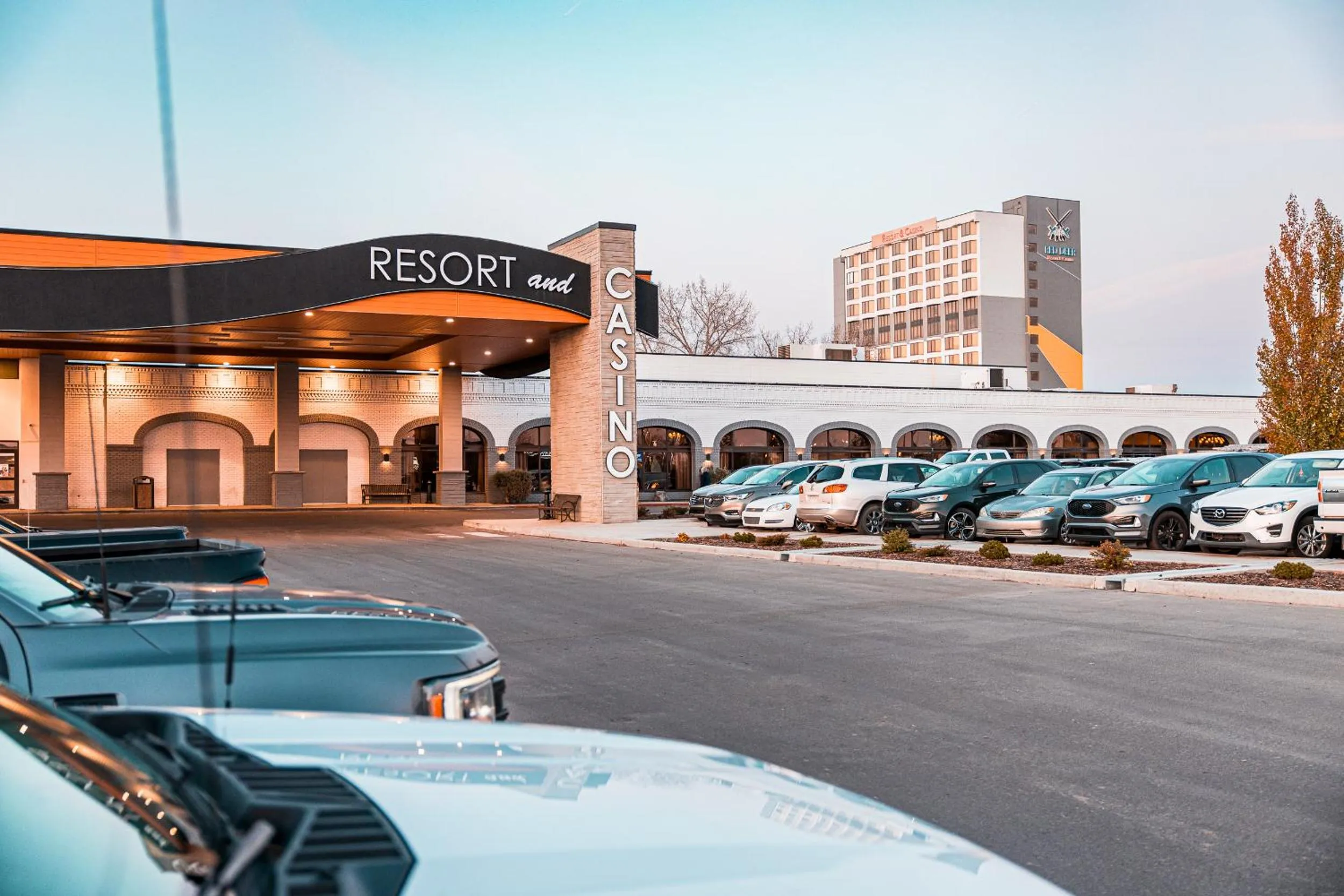 Facade/entrance in Red Deer Resort & Casino