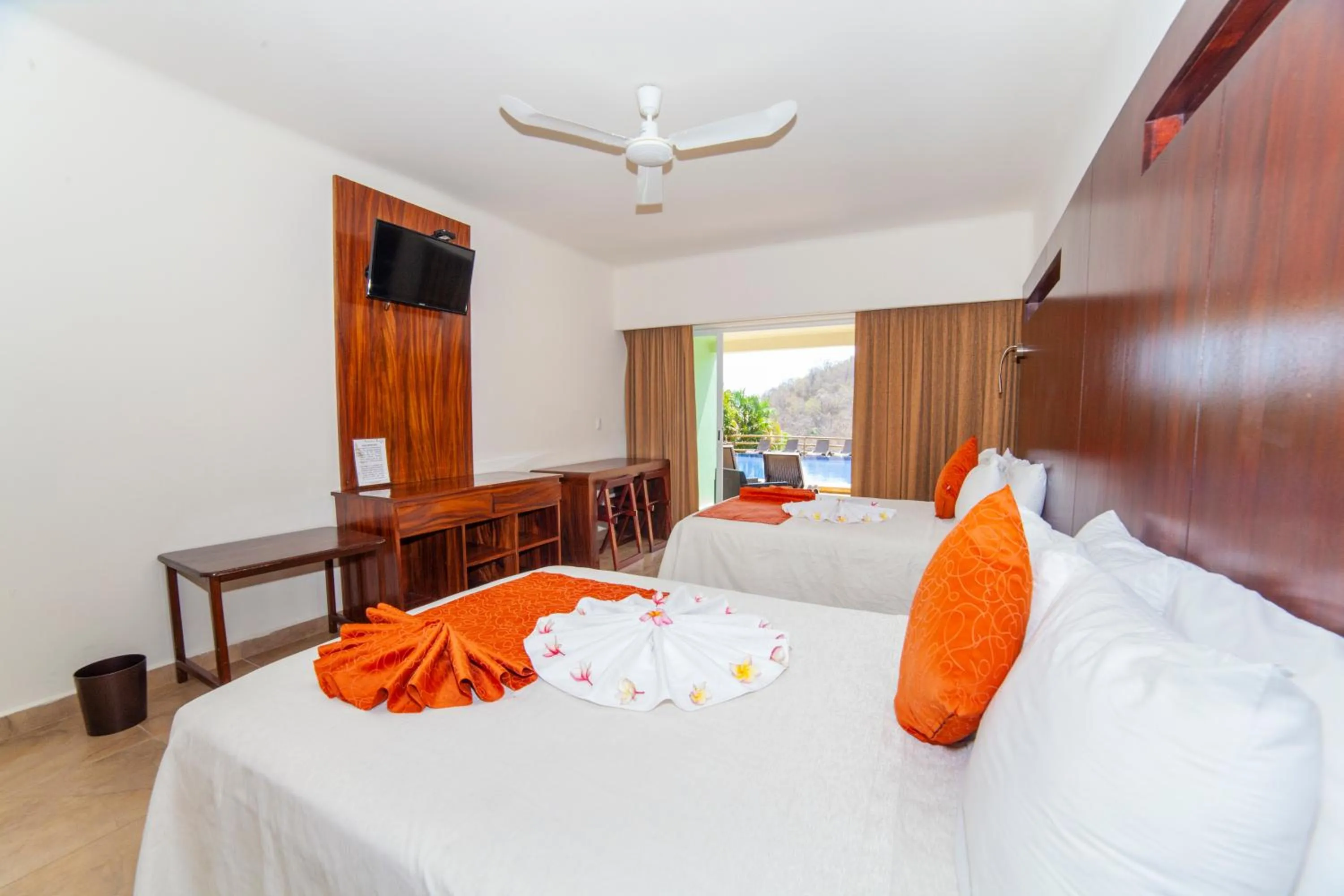 Bedroom, Bed in Princess Mayev