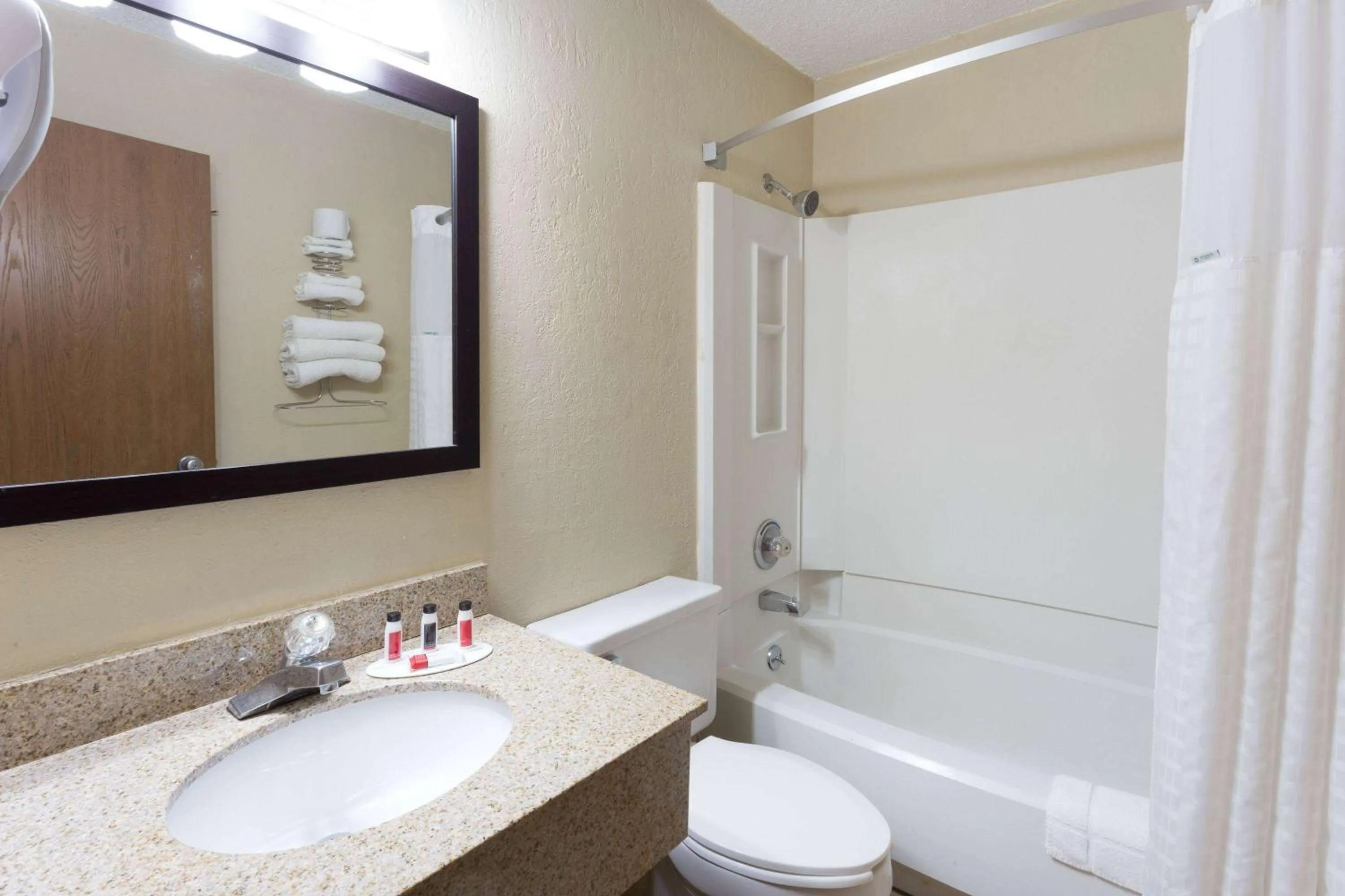 Bathroom in Super 8 by Wyndham Dubuque