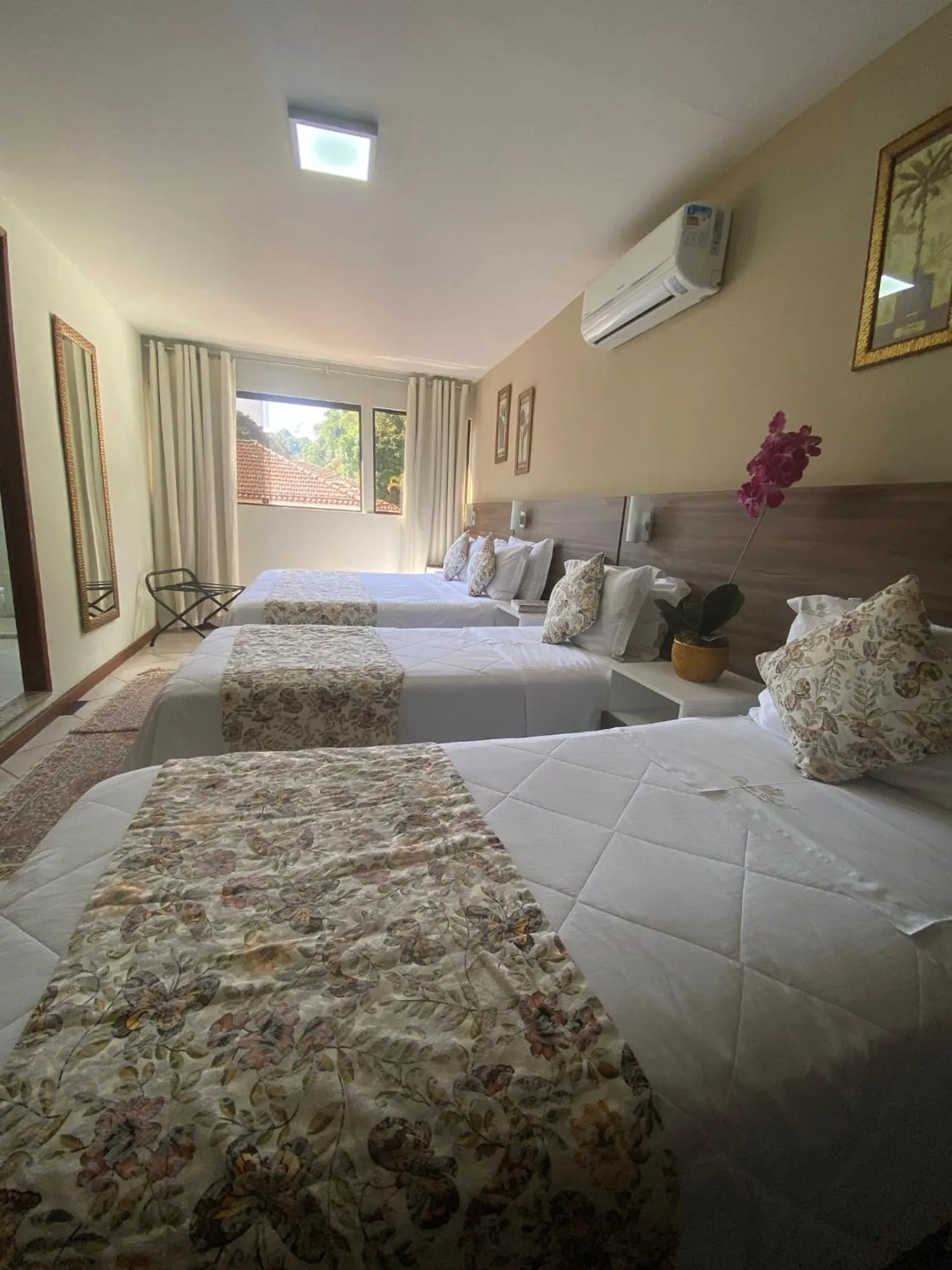 Bed in Princesa Isabel Pousada e Hotel – Dom Pedro