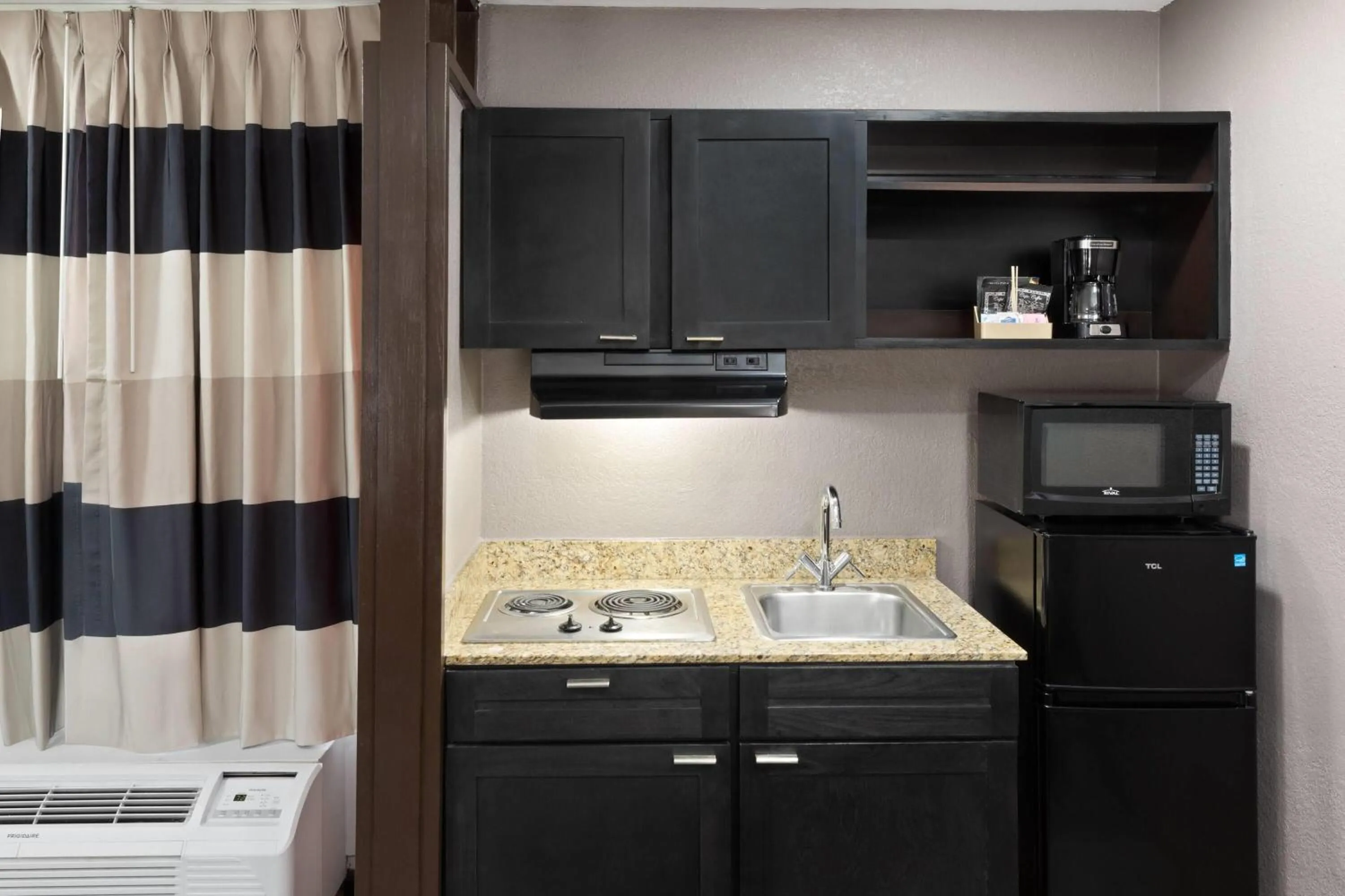 Kitchen or kitchenette in Ramada by Wyndham El Paso