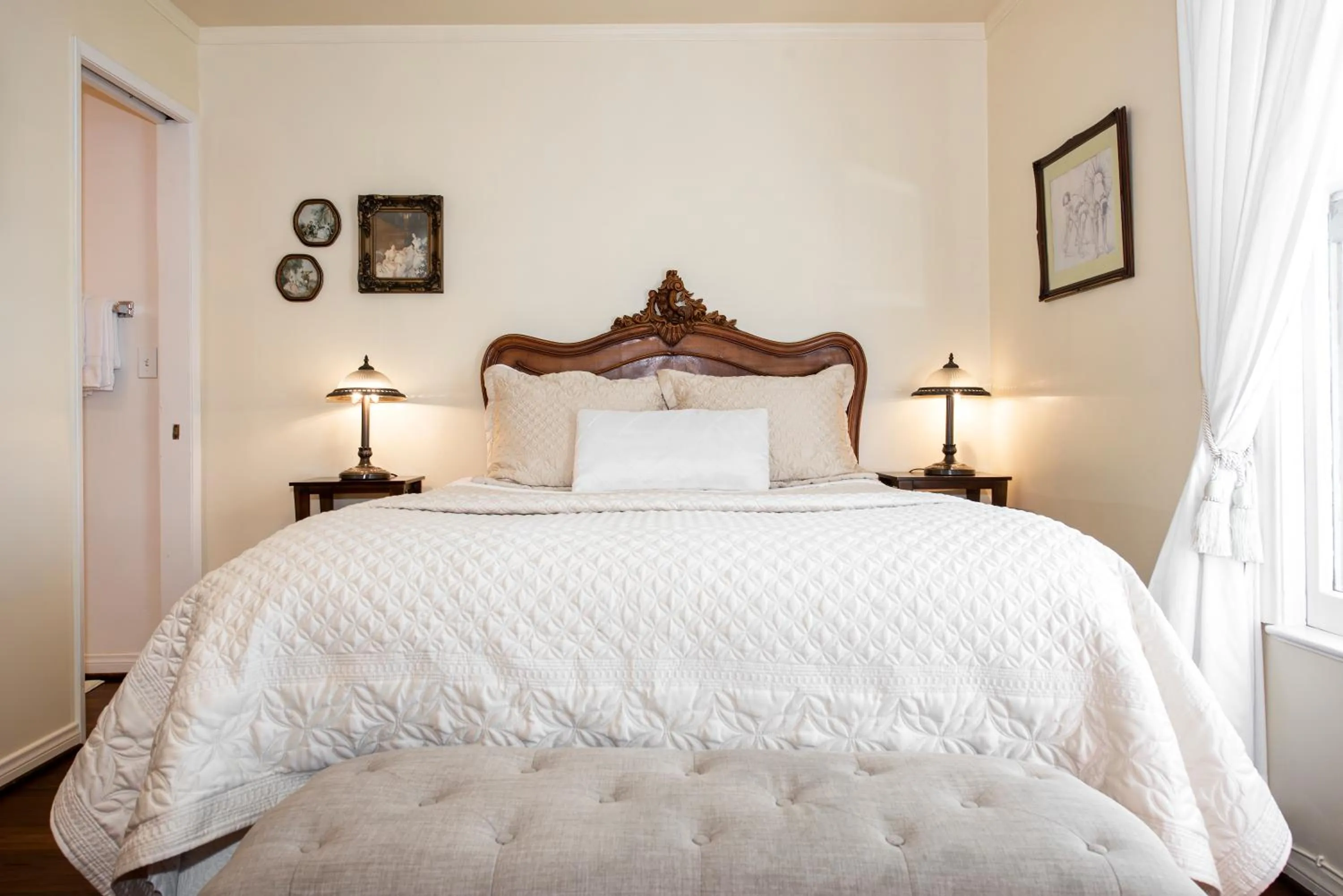 Bedroom, Bed in Bath Street Inn