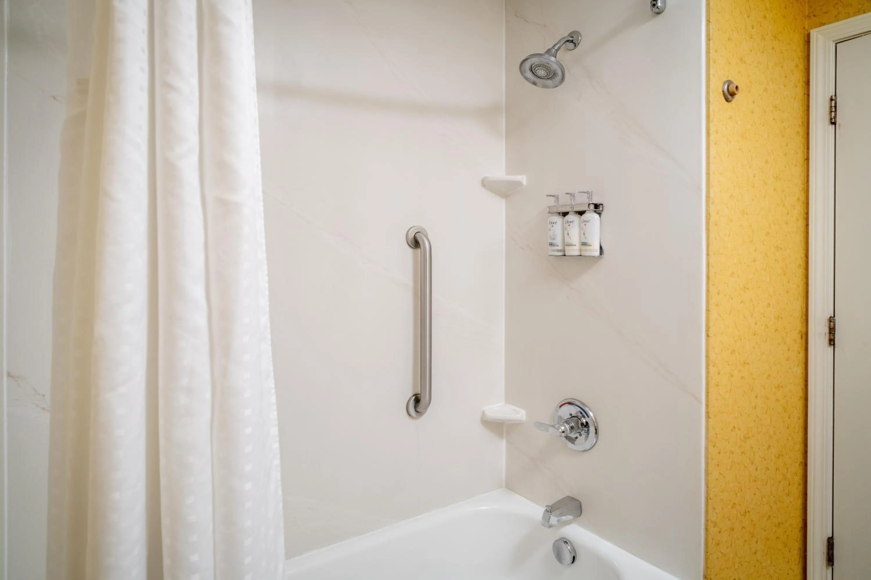 Shower in Holiday Inn Express and Suites Hazard by IHG