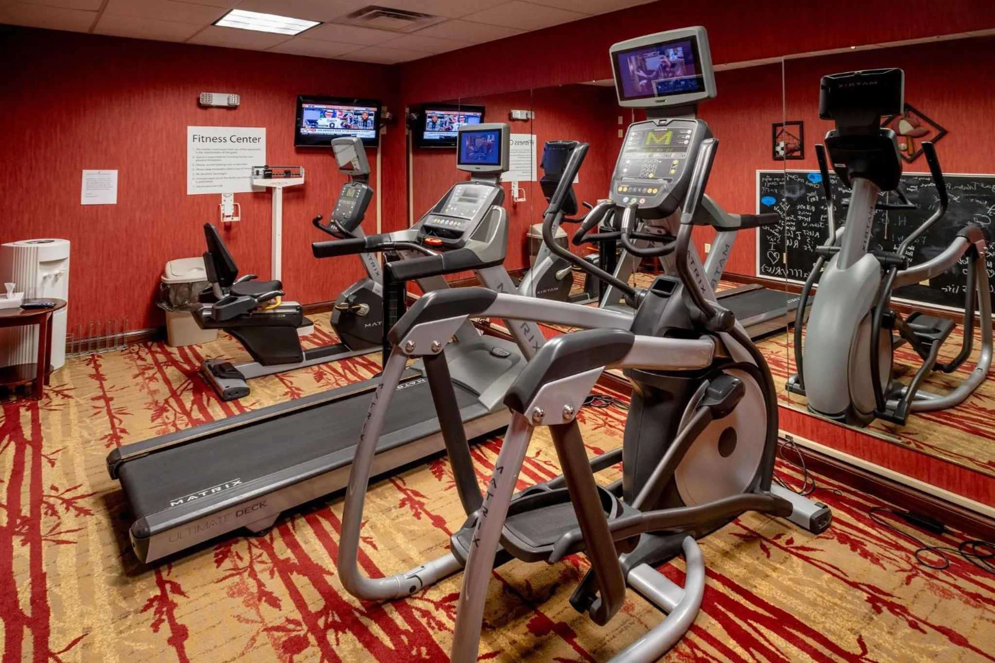 Fitness centre/facilities in Holiday Inn Express and Suites Hazard by IHG