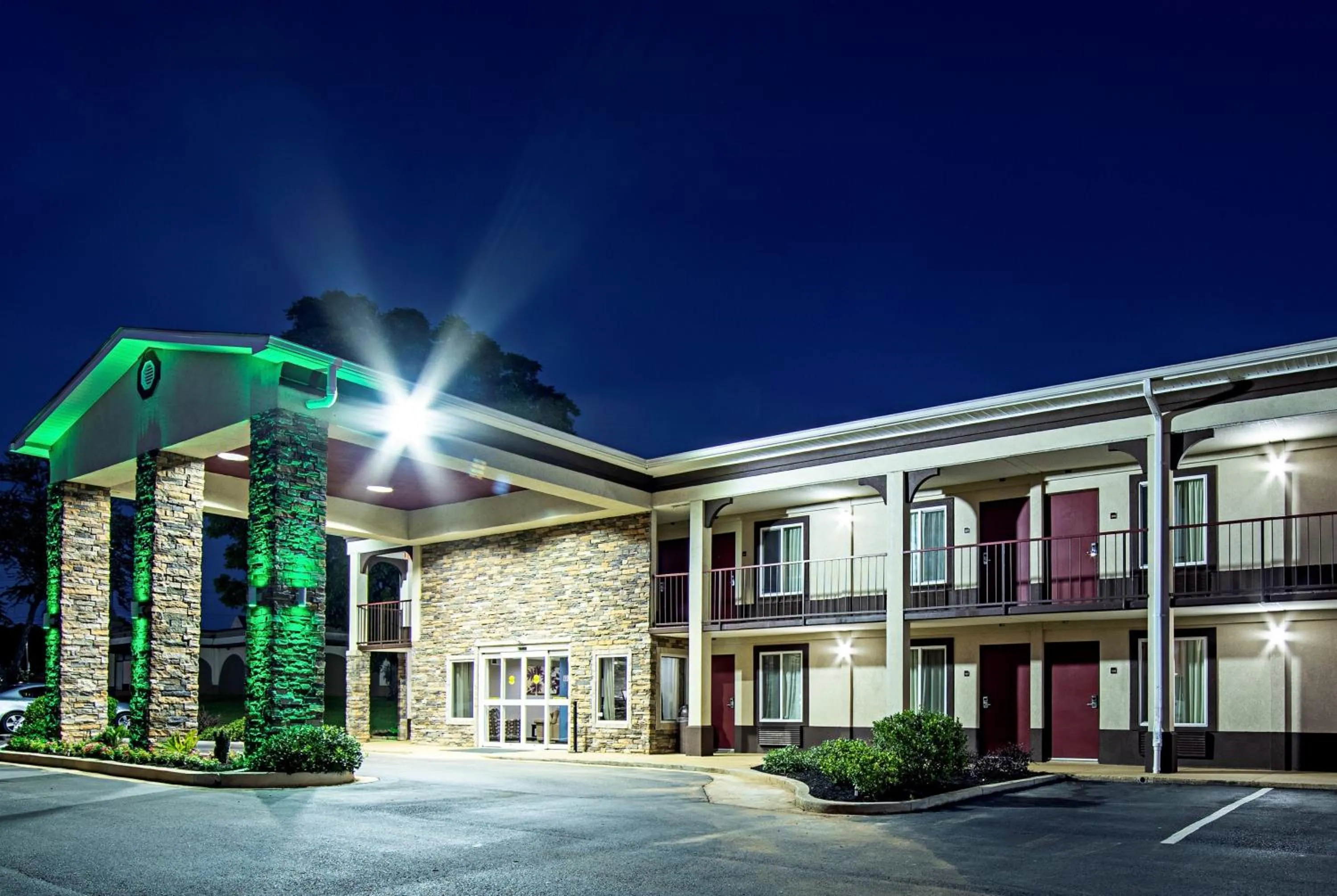 Property building in Red Roof Inn & Suites Greenwood, SC