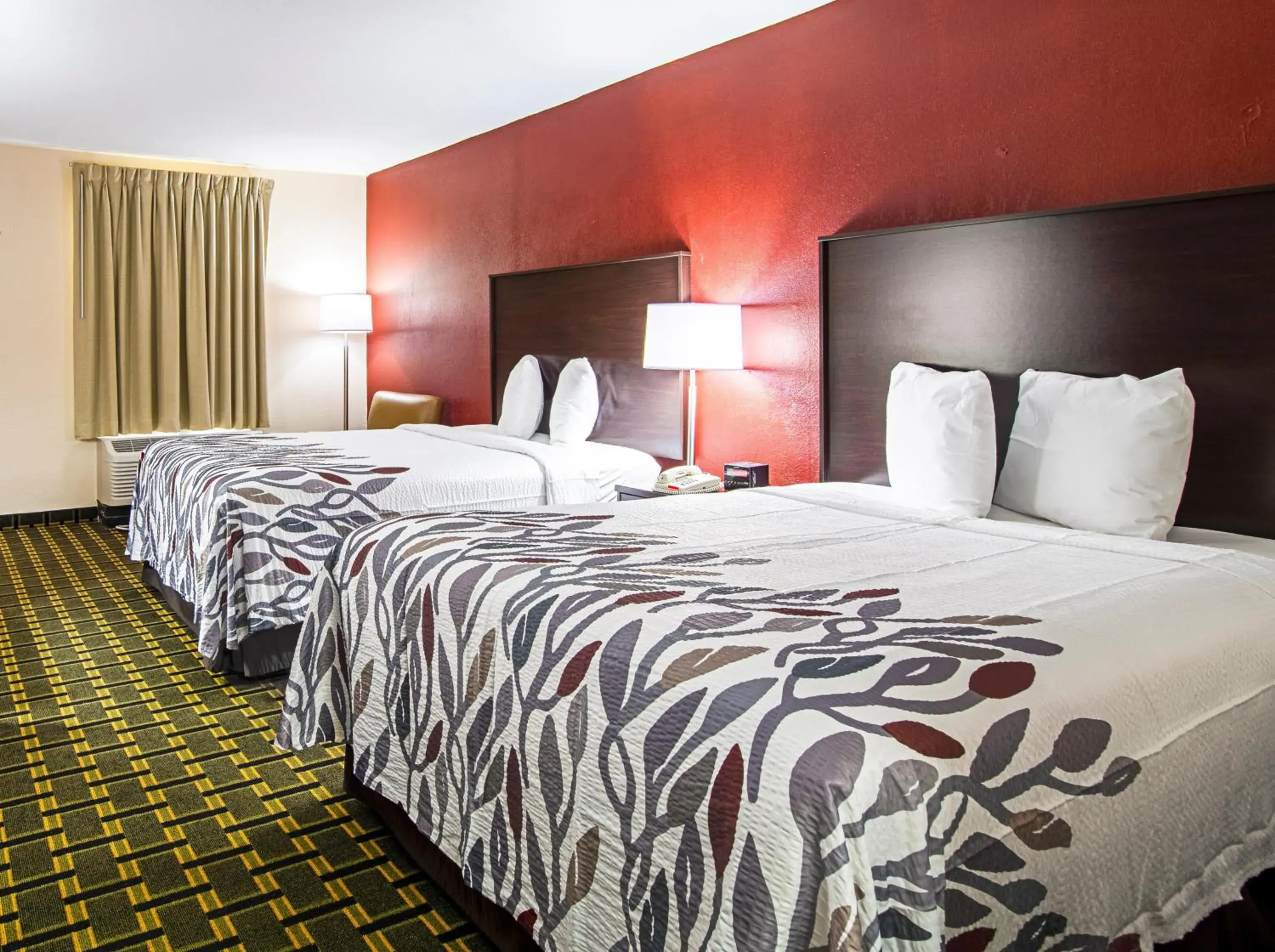 Deluxe Room with Two Double Beds Smoking in Red Roof Inn & Suites Greenwood, SC Deluxe Room with Two Double Beds Smoking in Red Roof Inn & Suites Greenwood, SC