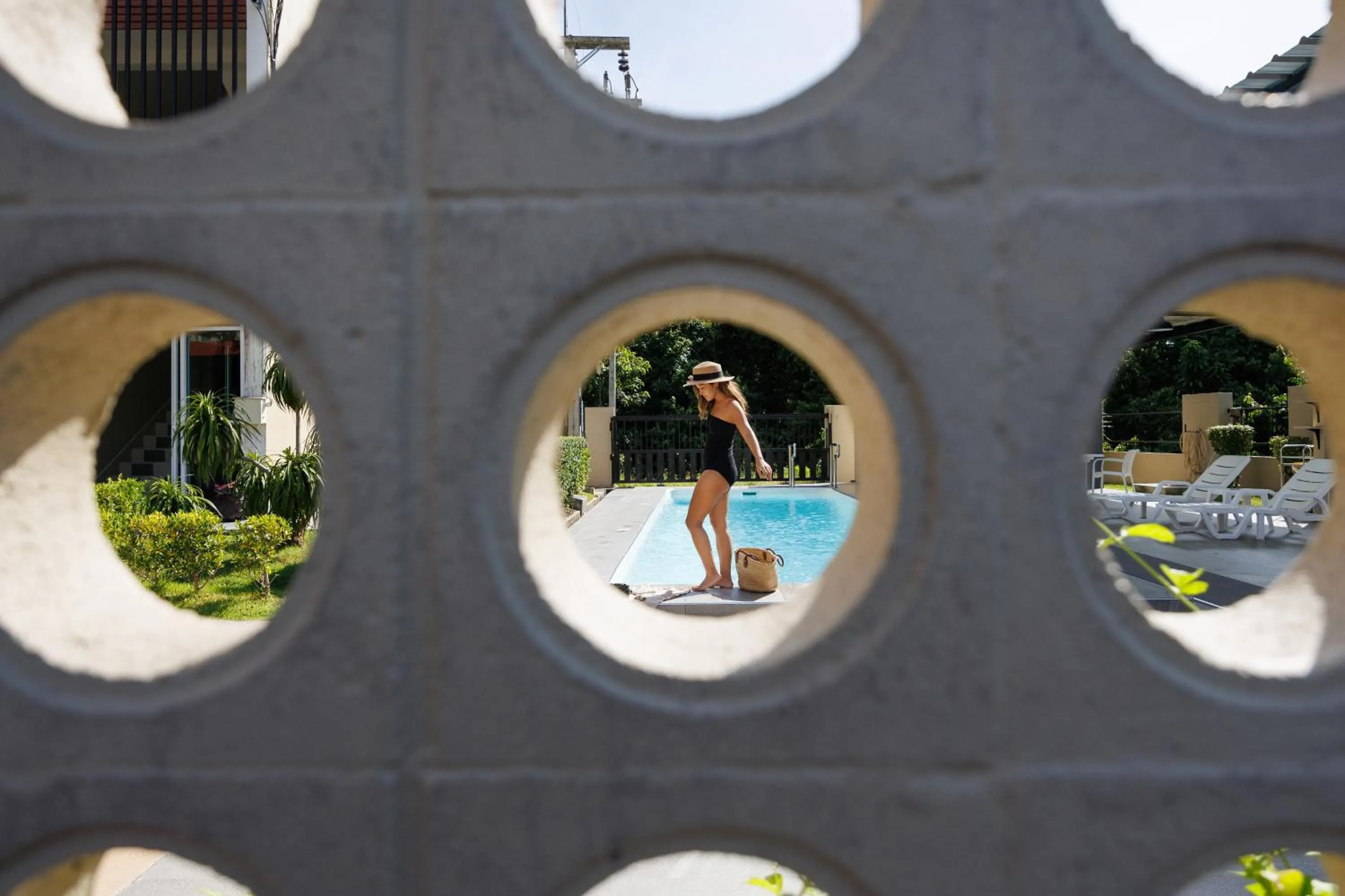 Swimming pool in Tachang Airport Hotel