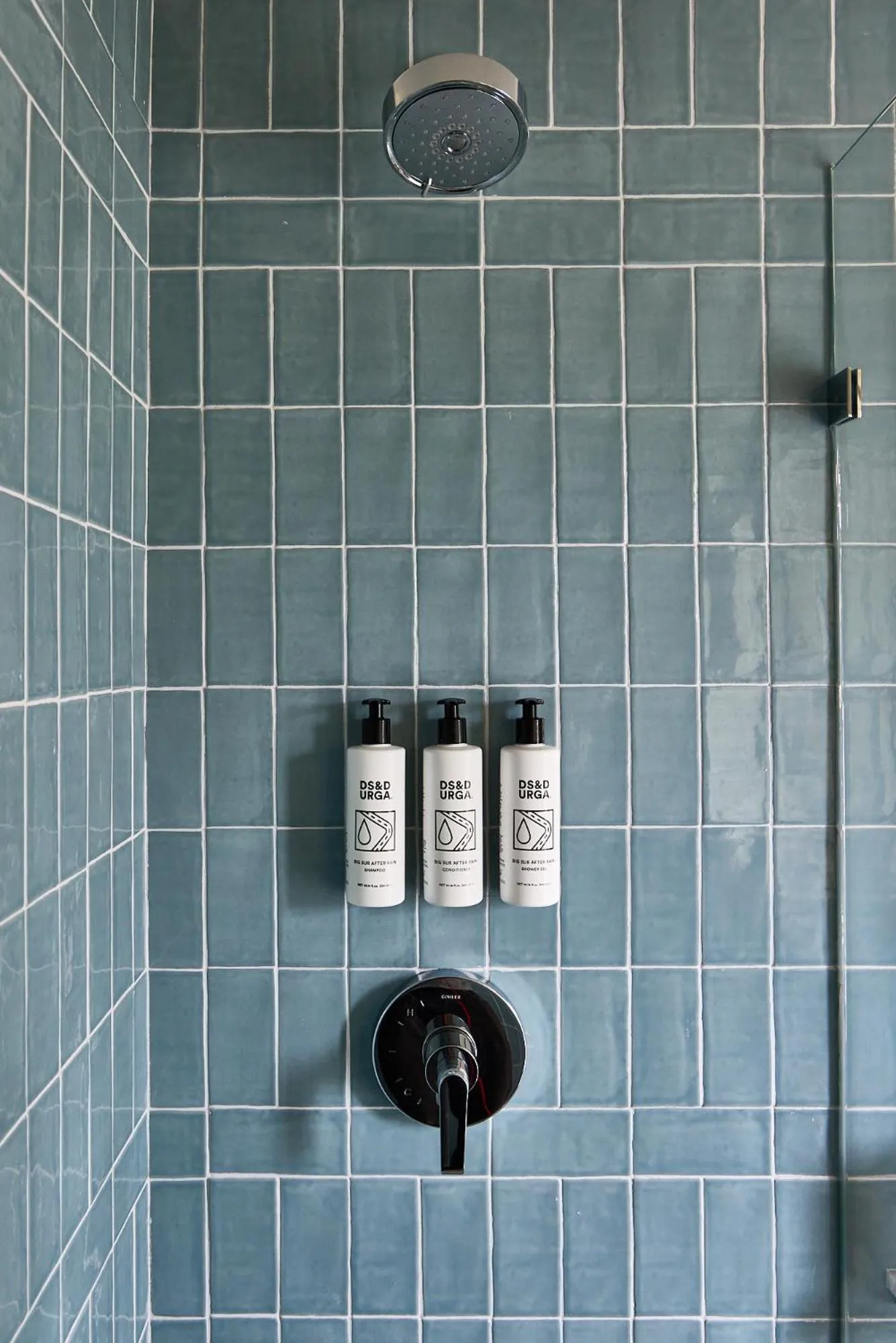 Shower in Beachside on Nantucket