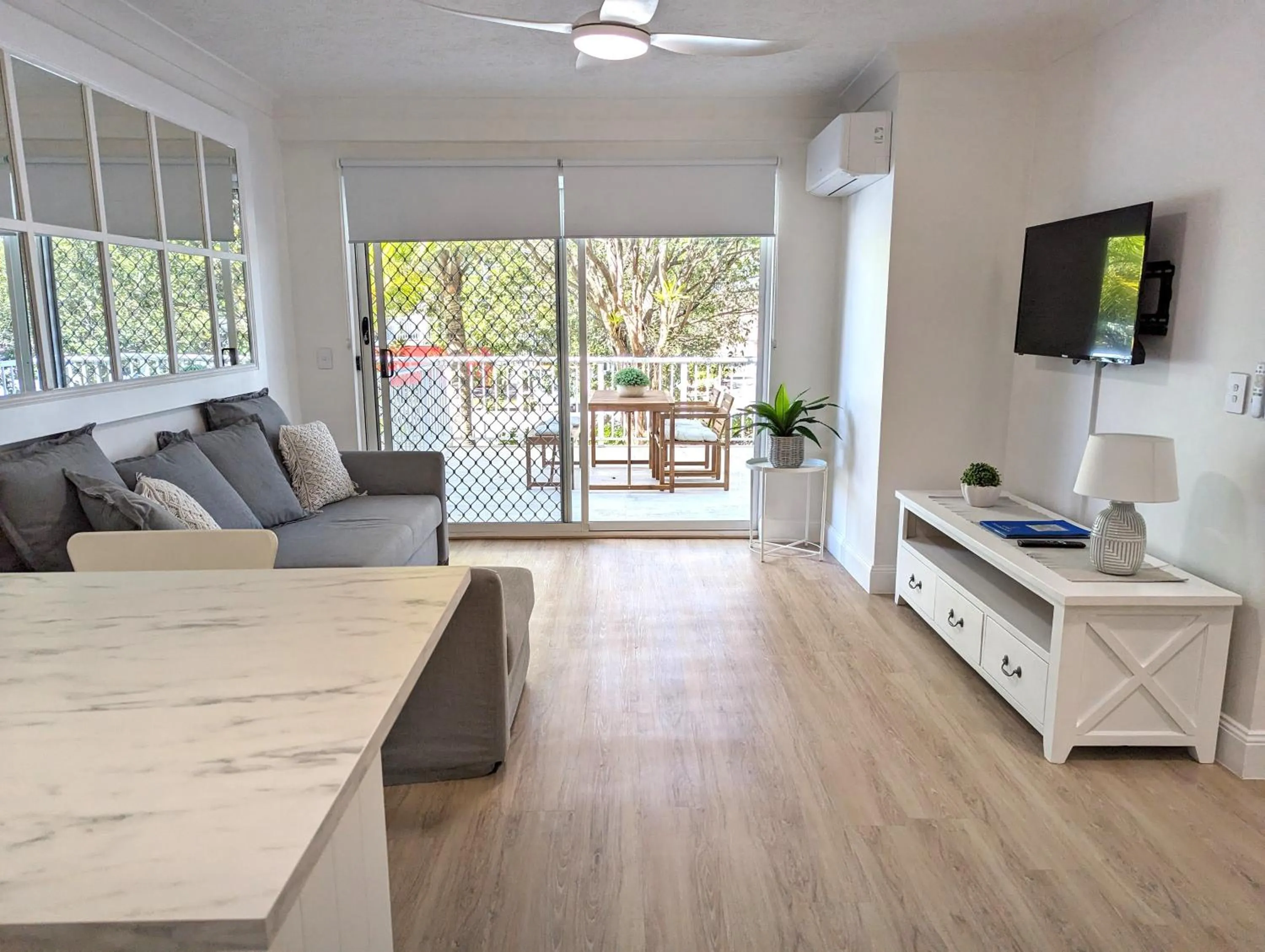 Bay Lodge Apartments