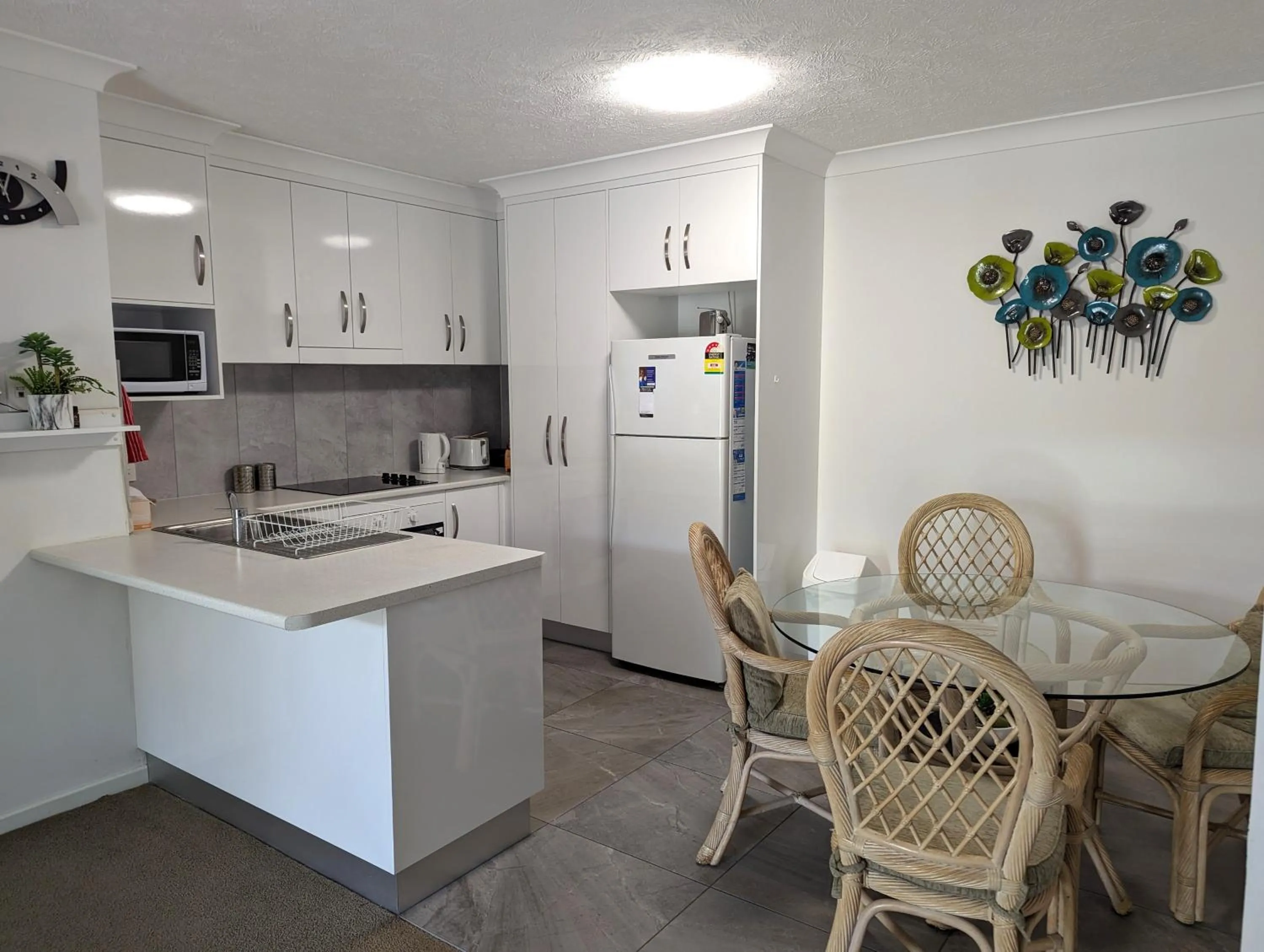 Bay Lodge Apartments