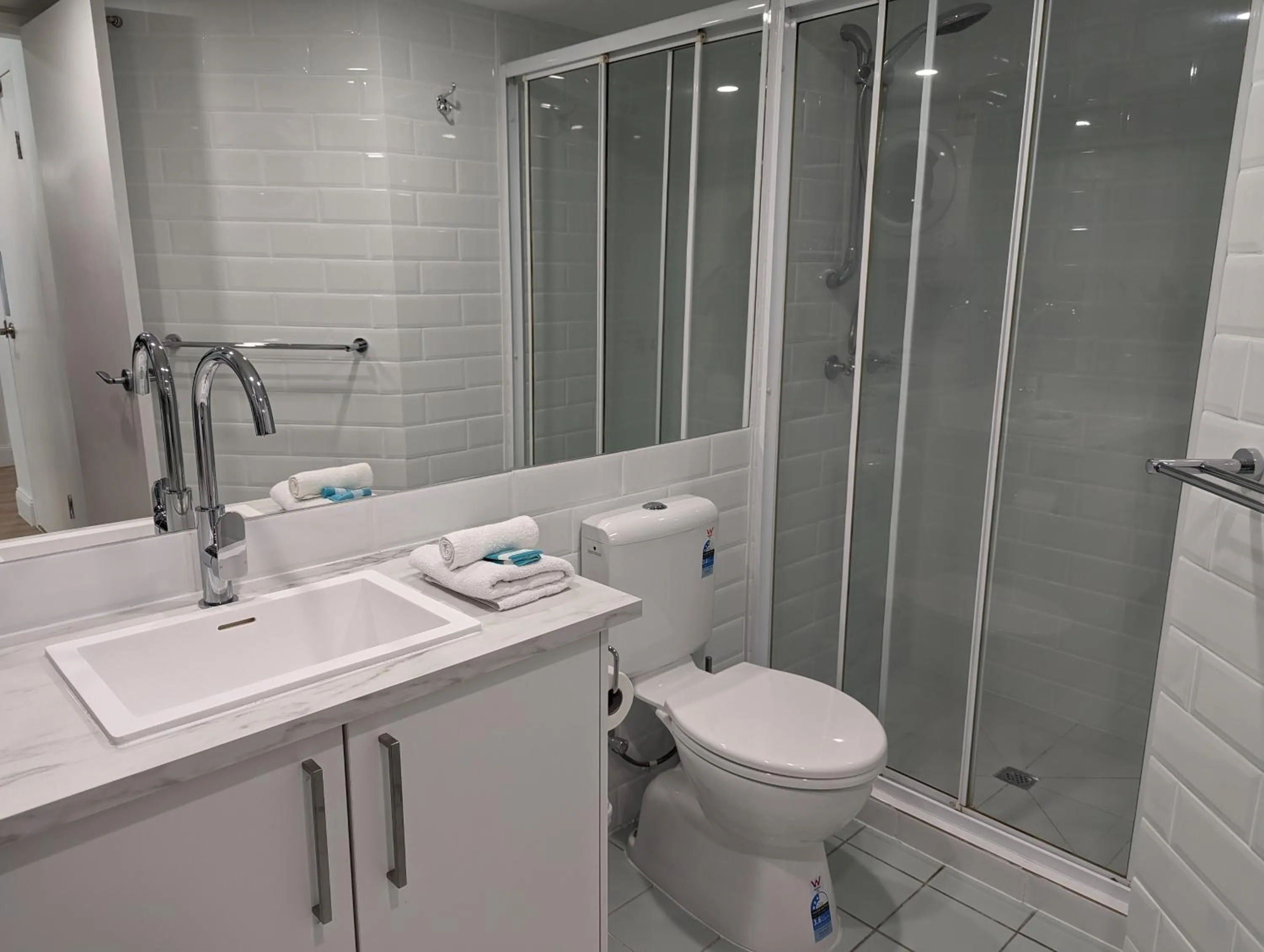 Bay Lodge Apartments