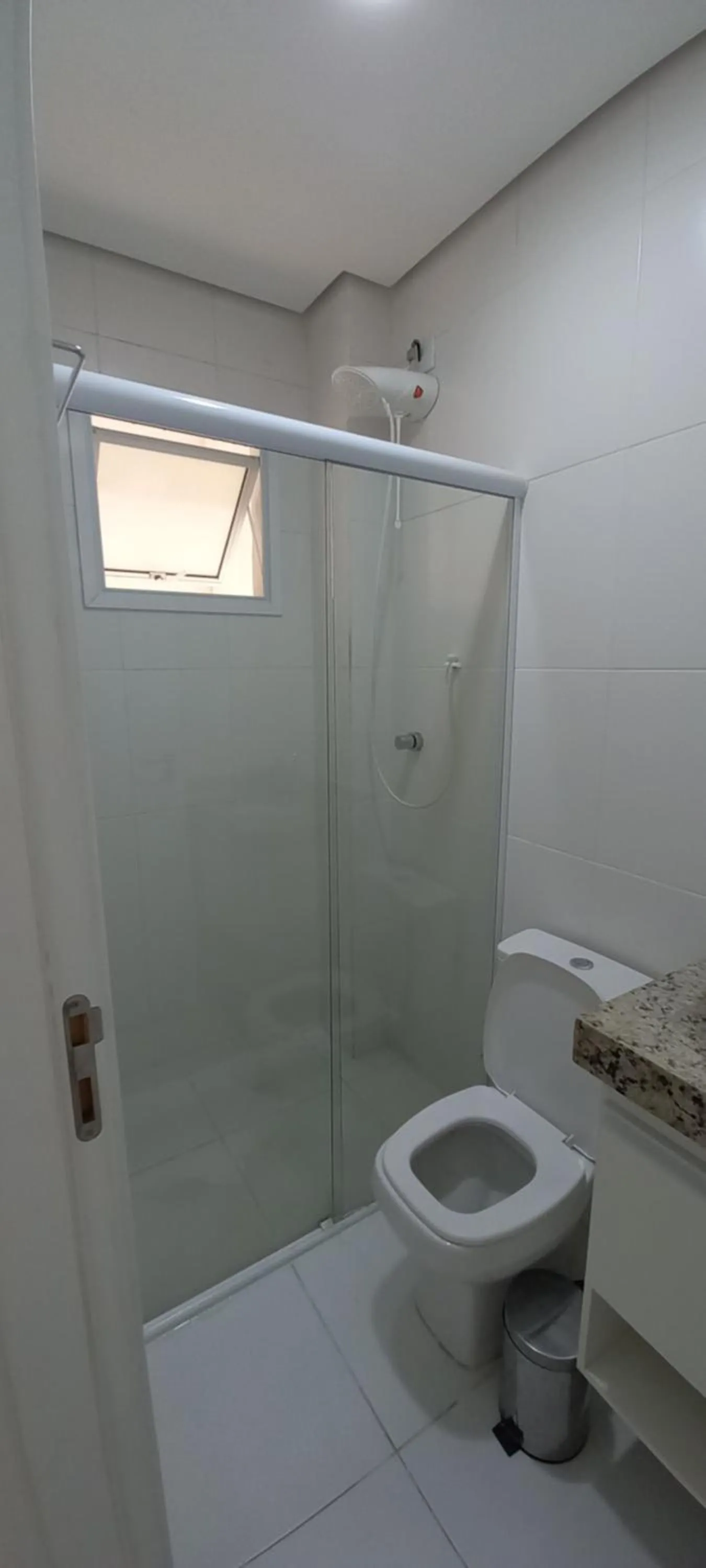 Apartamento em Ubatuba - Praia Grande com Wifi gratuito, rede de proteção e todo conforto que você merece