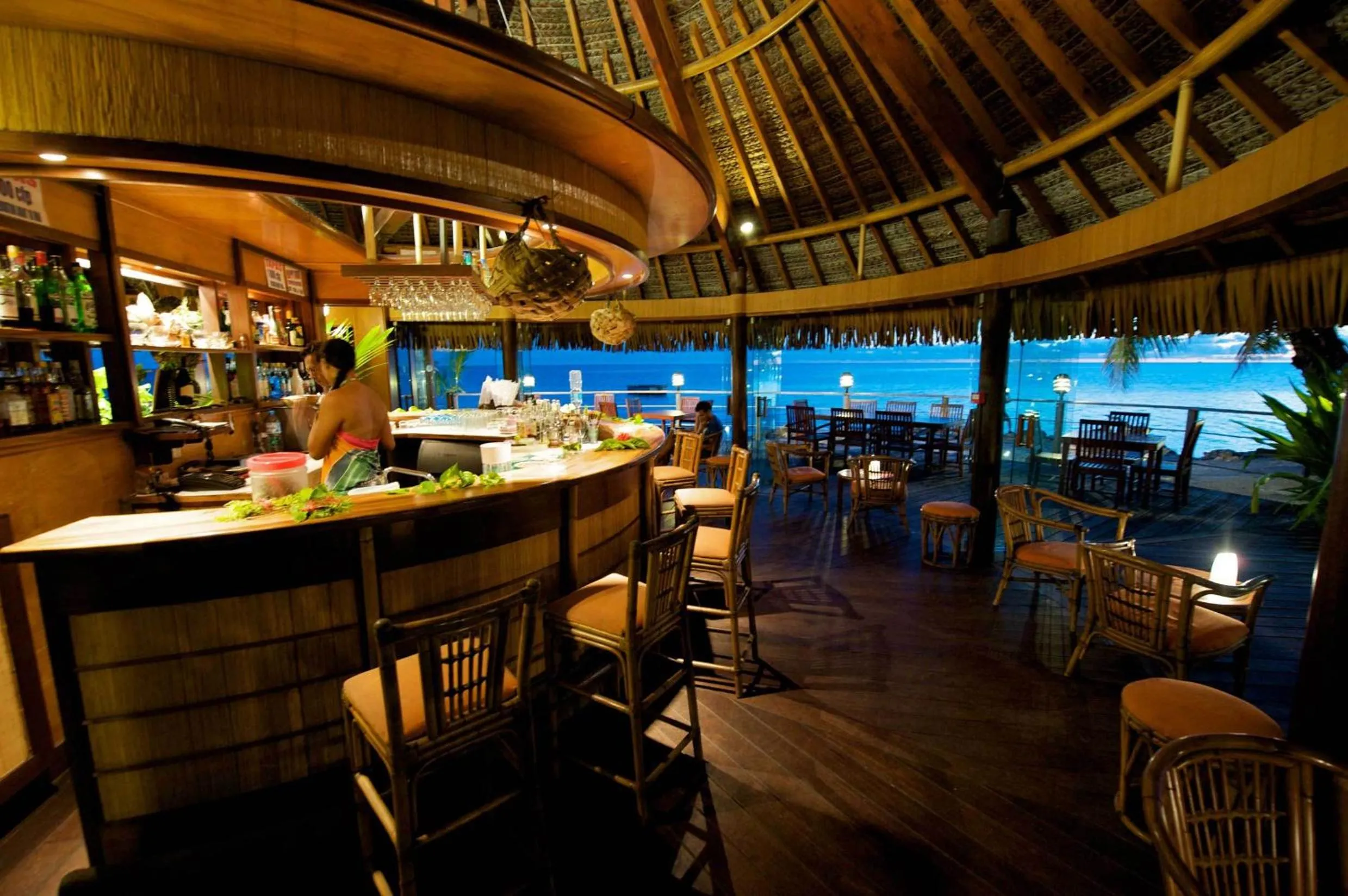 Lobby or reception in Maitai Rangiroa