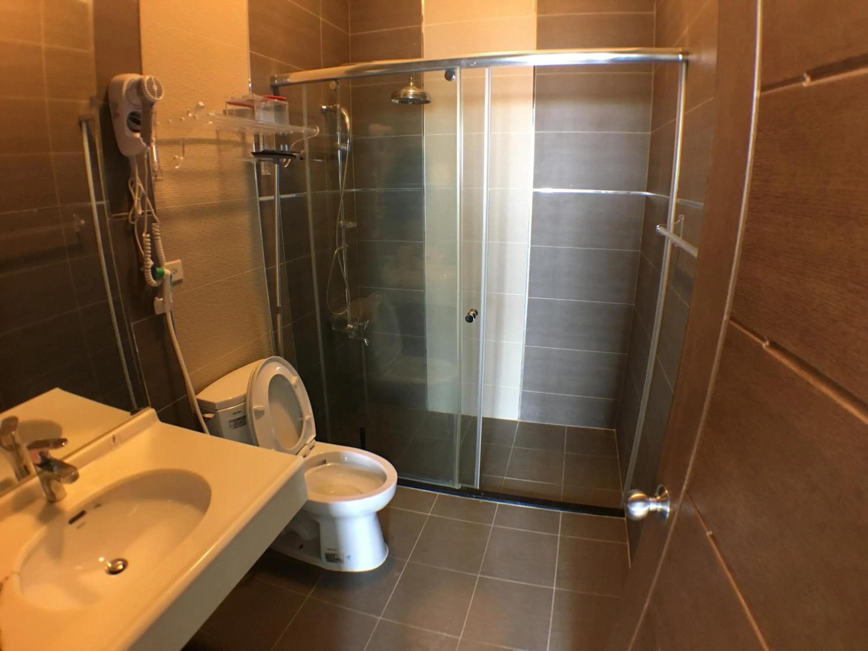 Shower in Wave backpackers