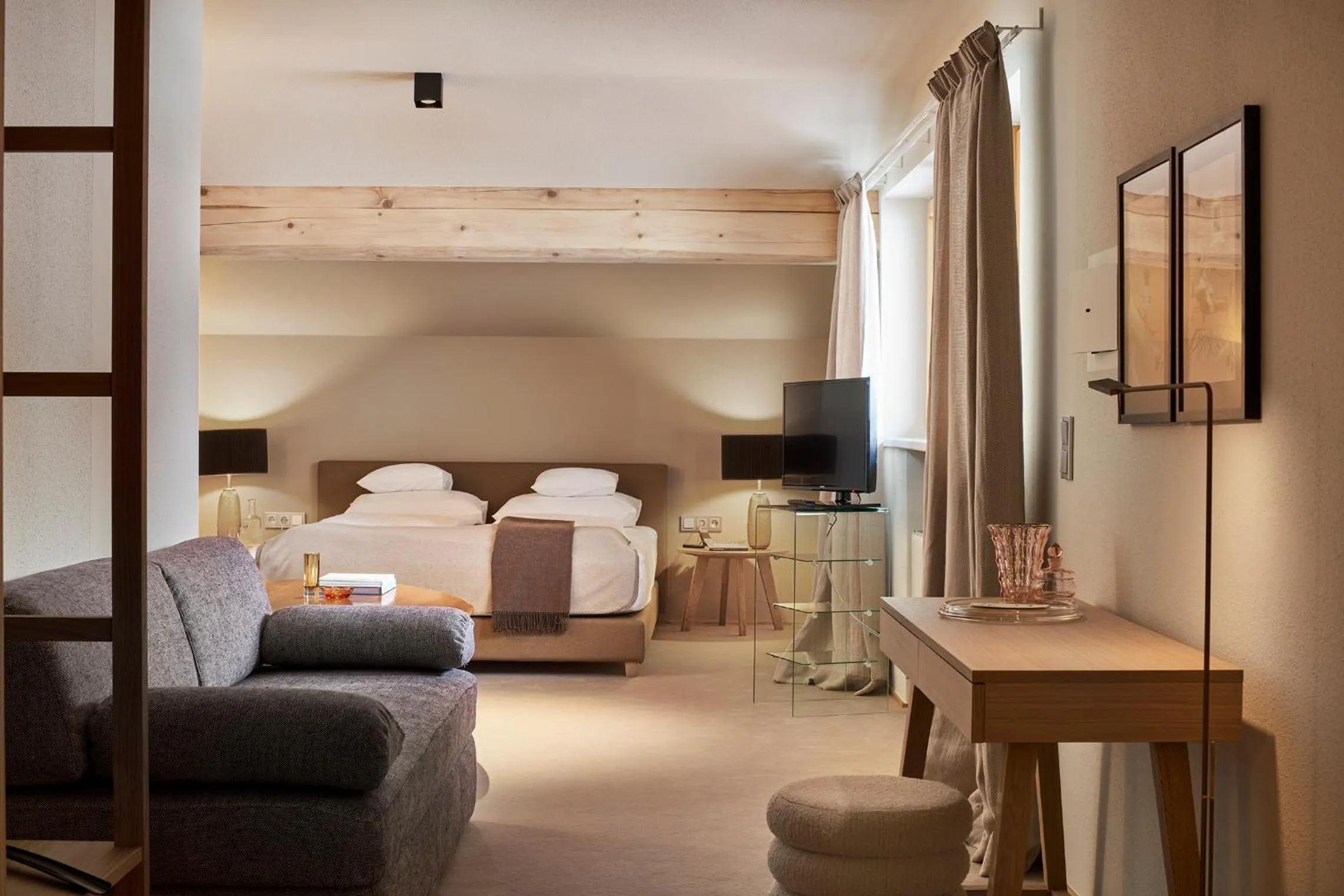 Property building, Bed in Hotel Schwarzwand