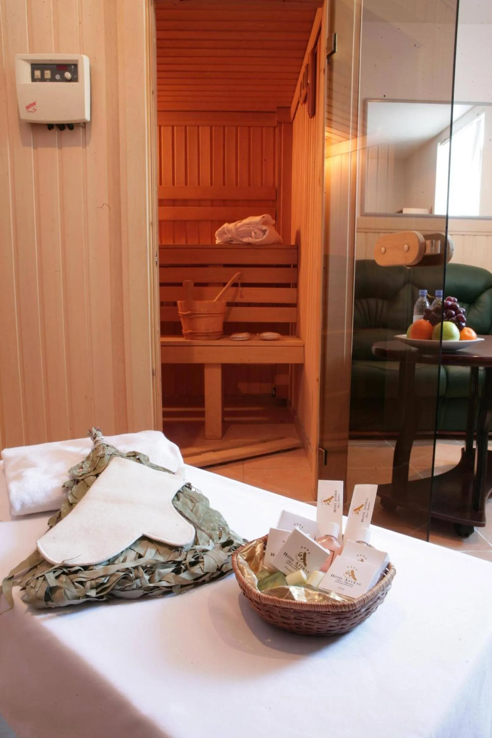 Spa and wellness centre/facilities, Bed in Atyrau Dastan Hotel