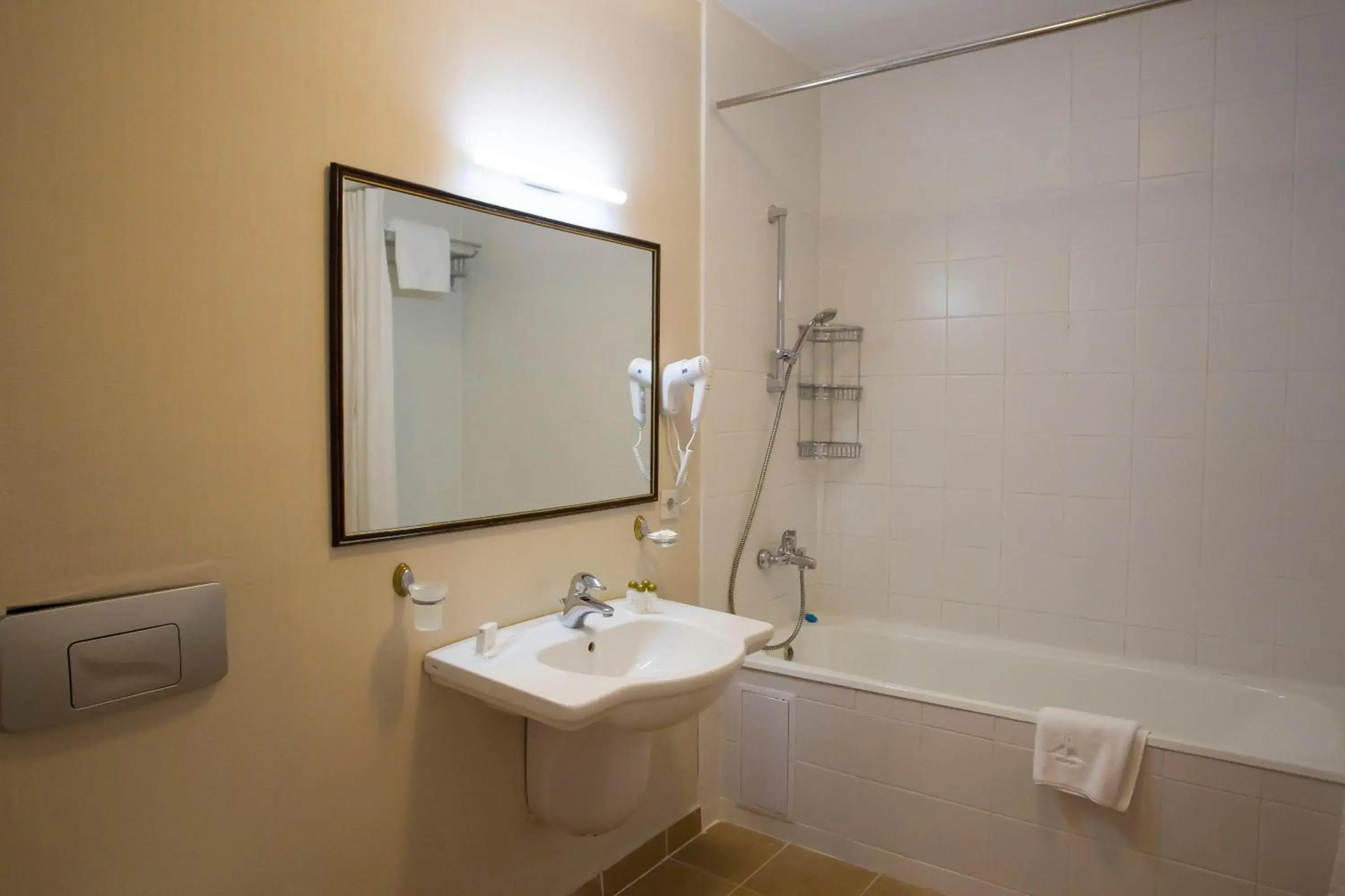 Economy Single Room in Atyrau Dastan Hotel Economy Single Room in Atyrau Dastan Hotel