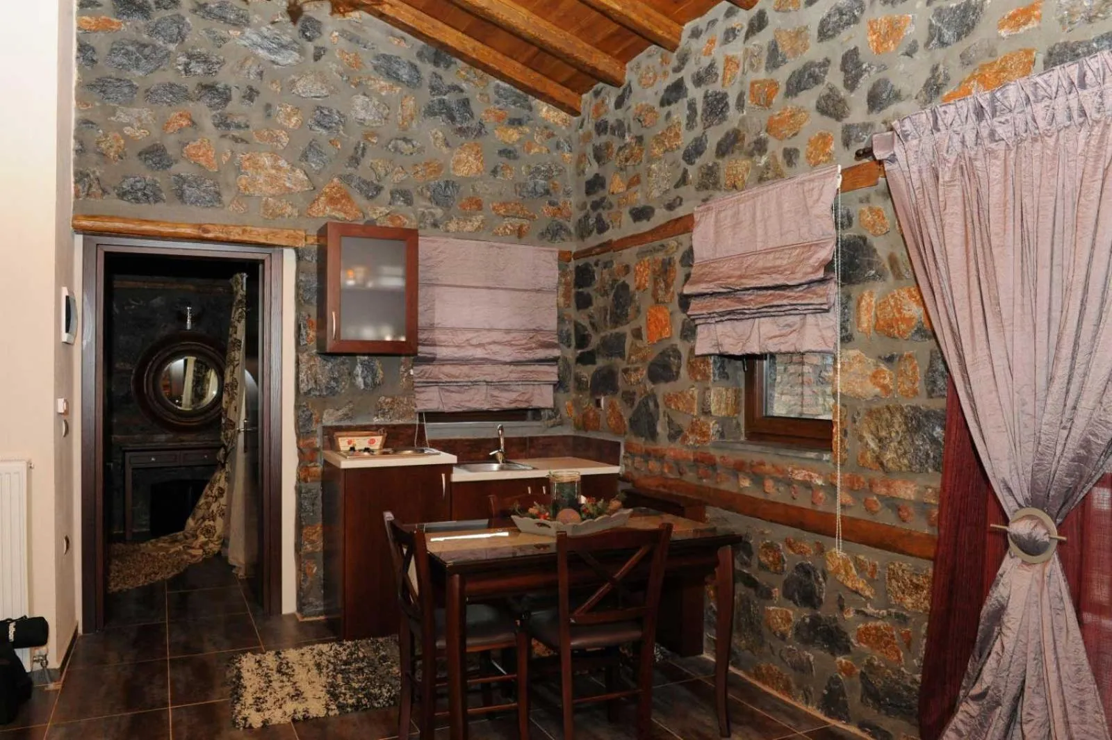Coffee/tea facilities in Petrogonima